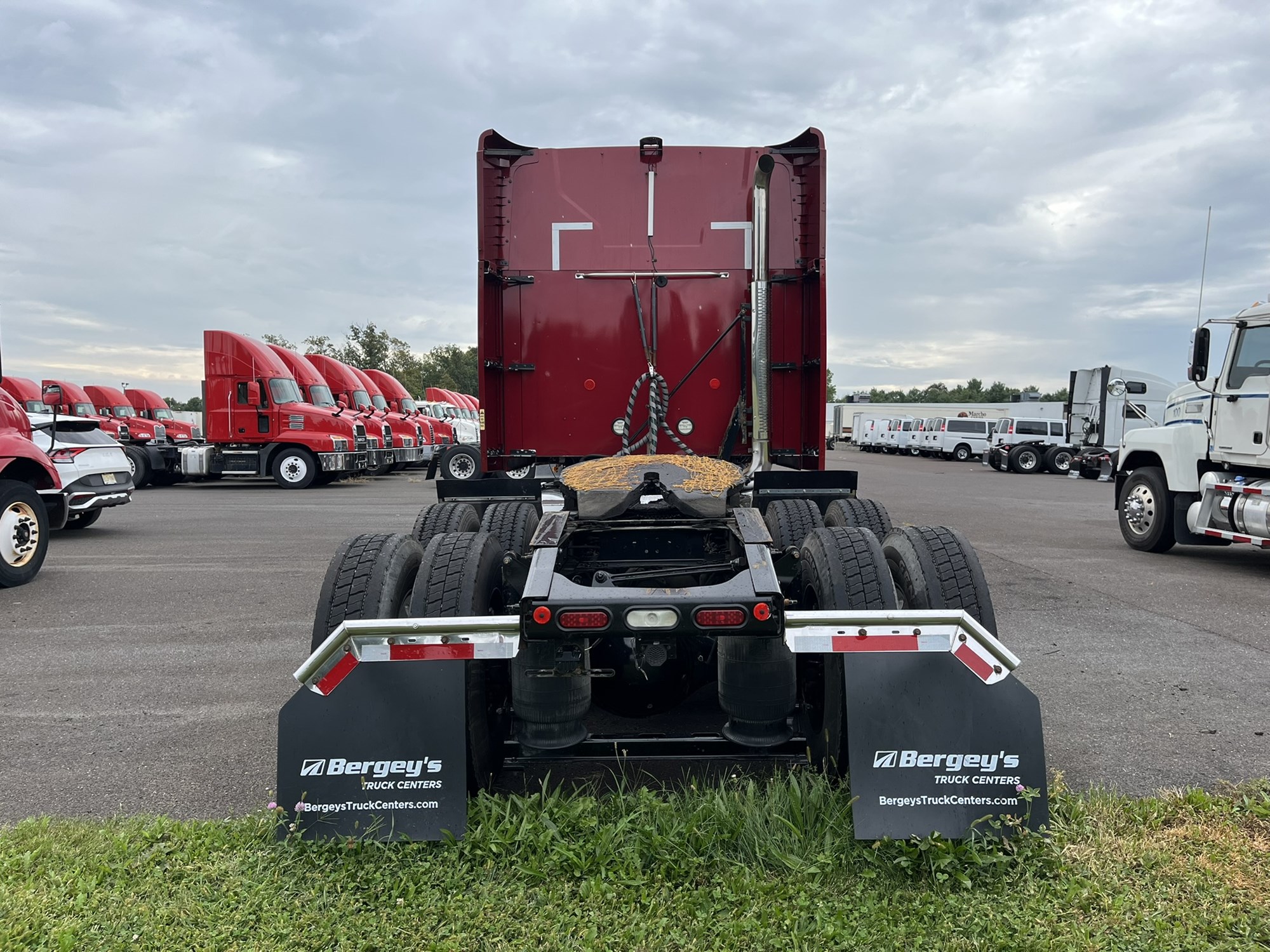 2020 MACK AN64T - image 5 of 6