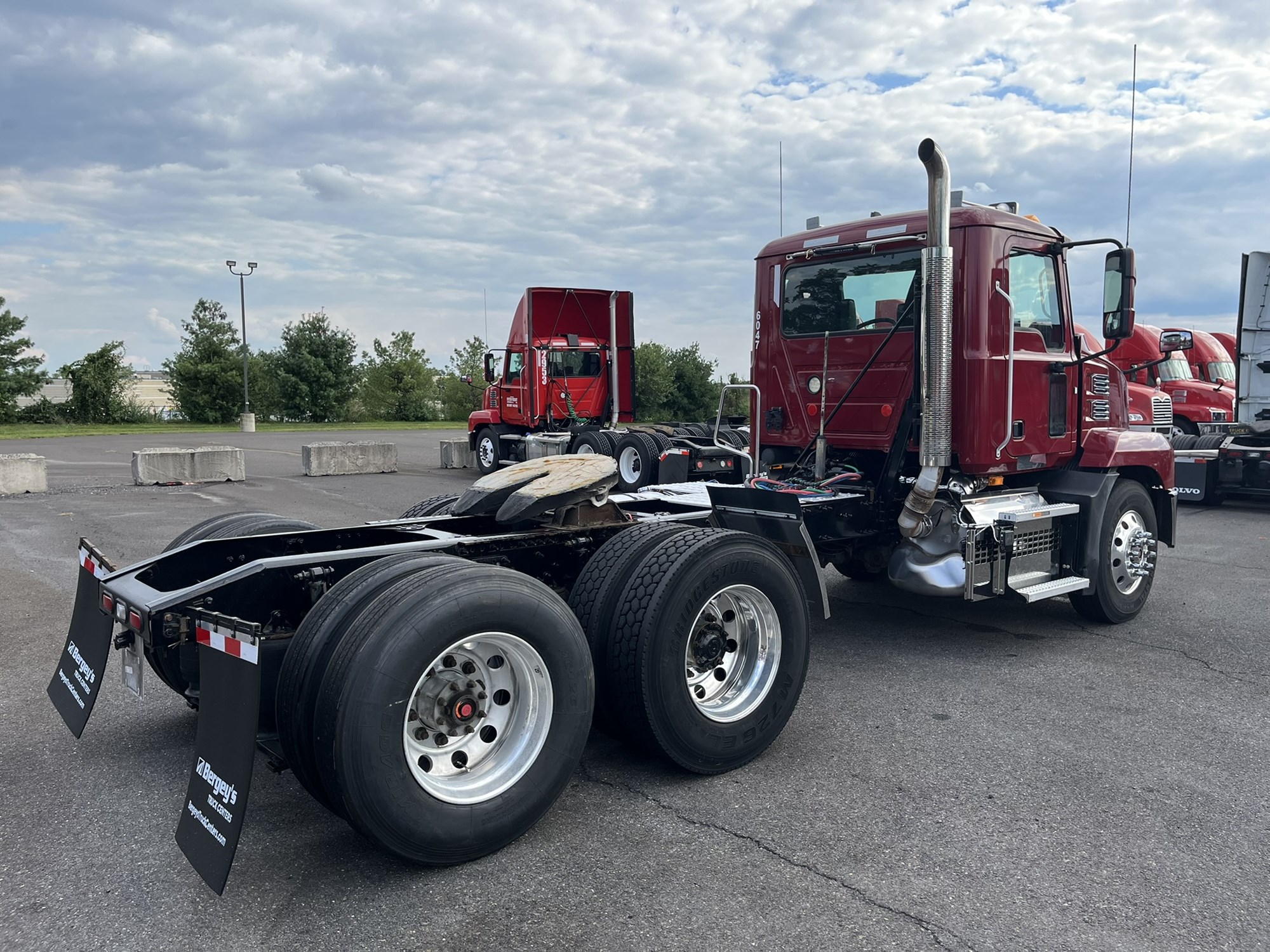2020 MACK ANTHEM - image 4 of 6