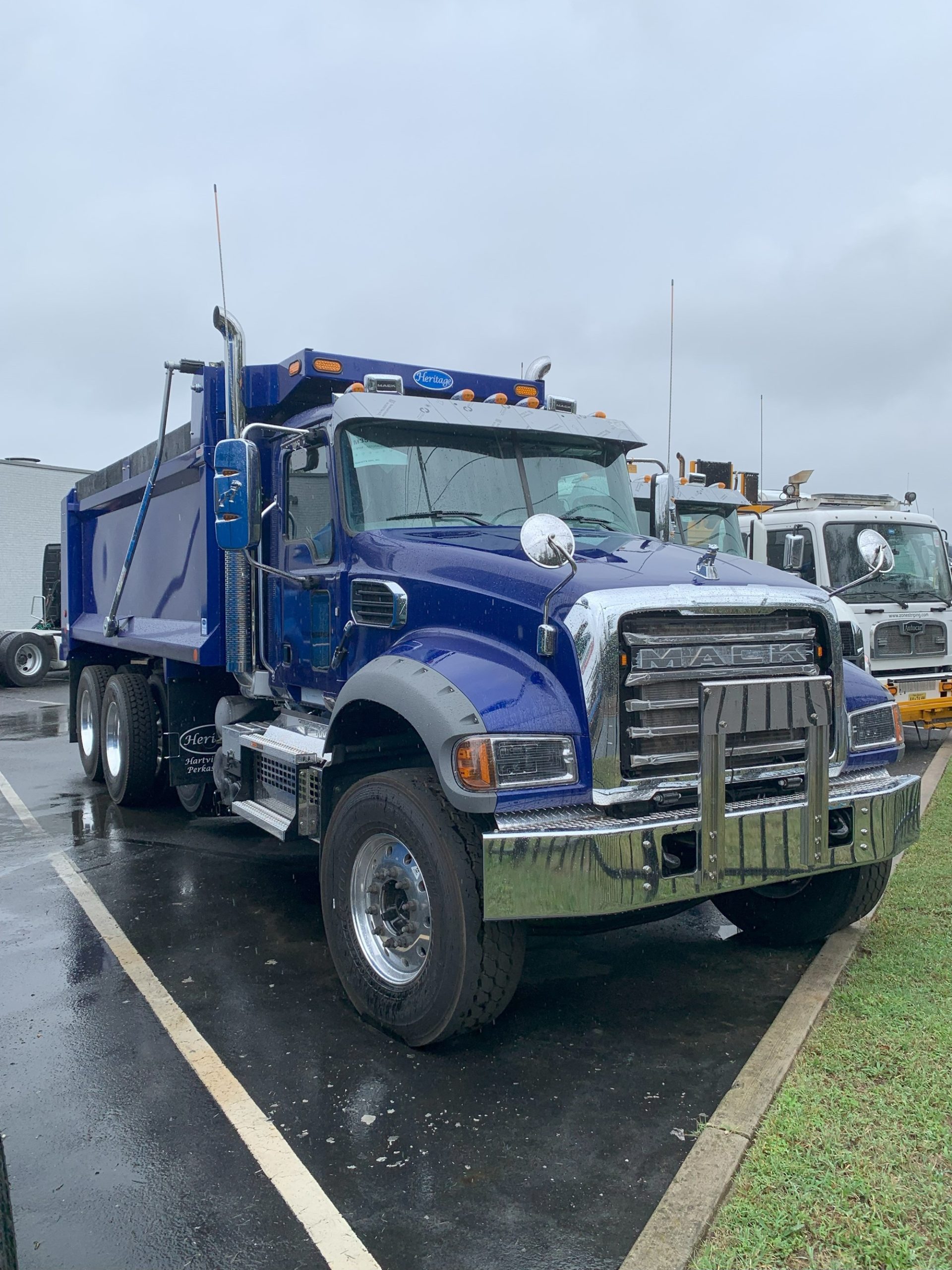 2026 MACK GR64FR - image 1 of 2