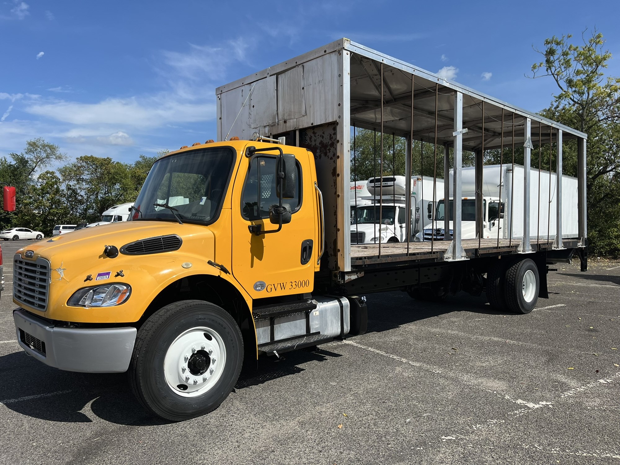 2019 FREIGHTLINER M2 - image 1 of 6