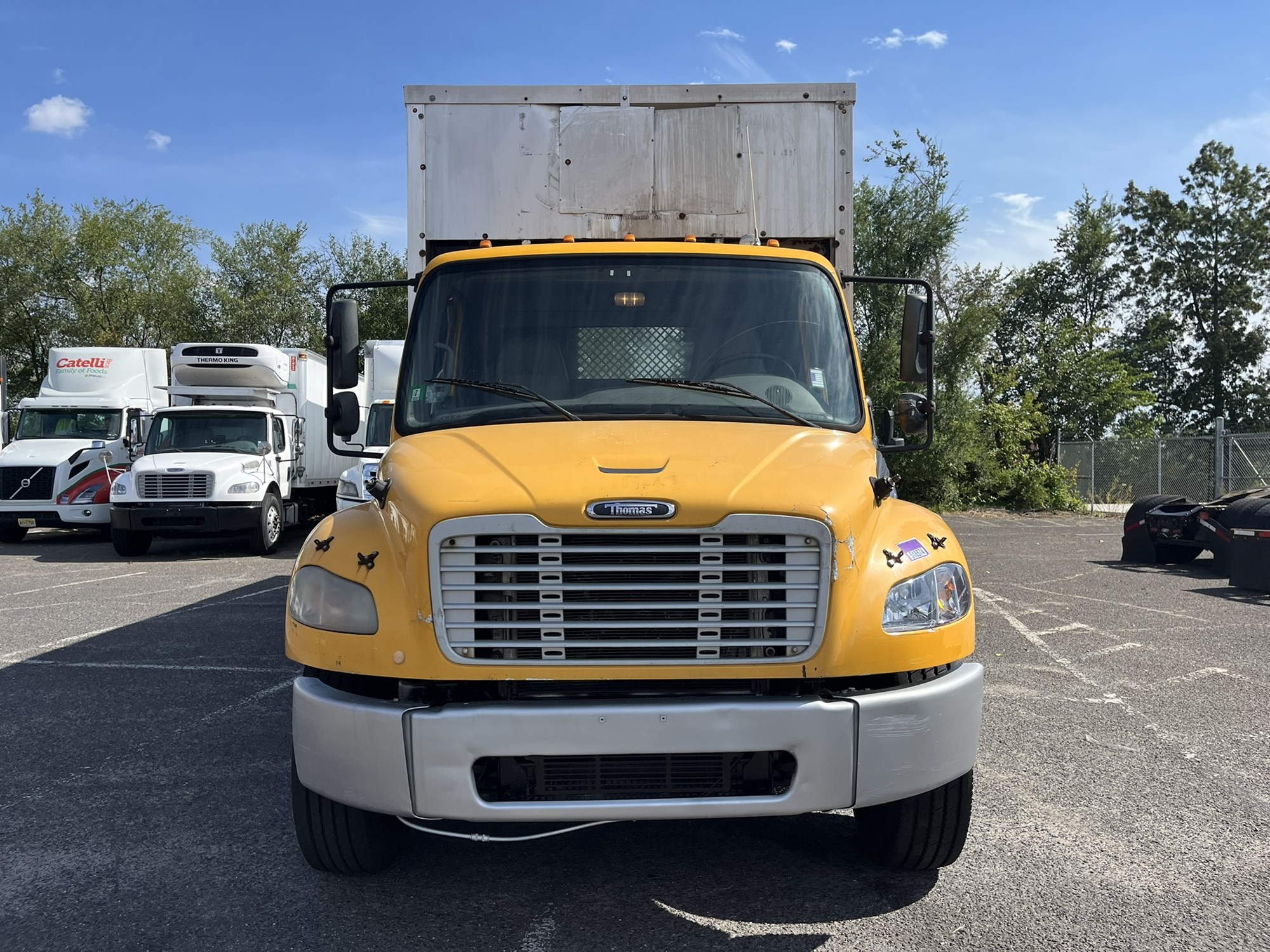 2019 FREIGHTLINER M2 - image 2 of 6