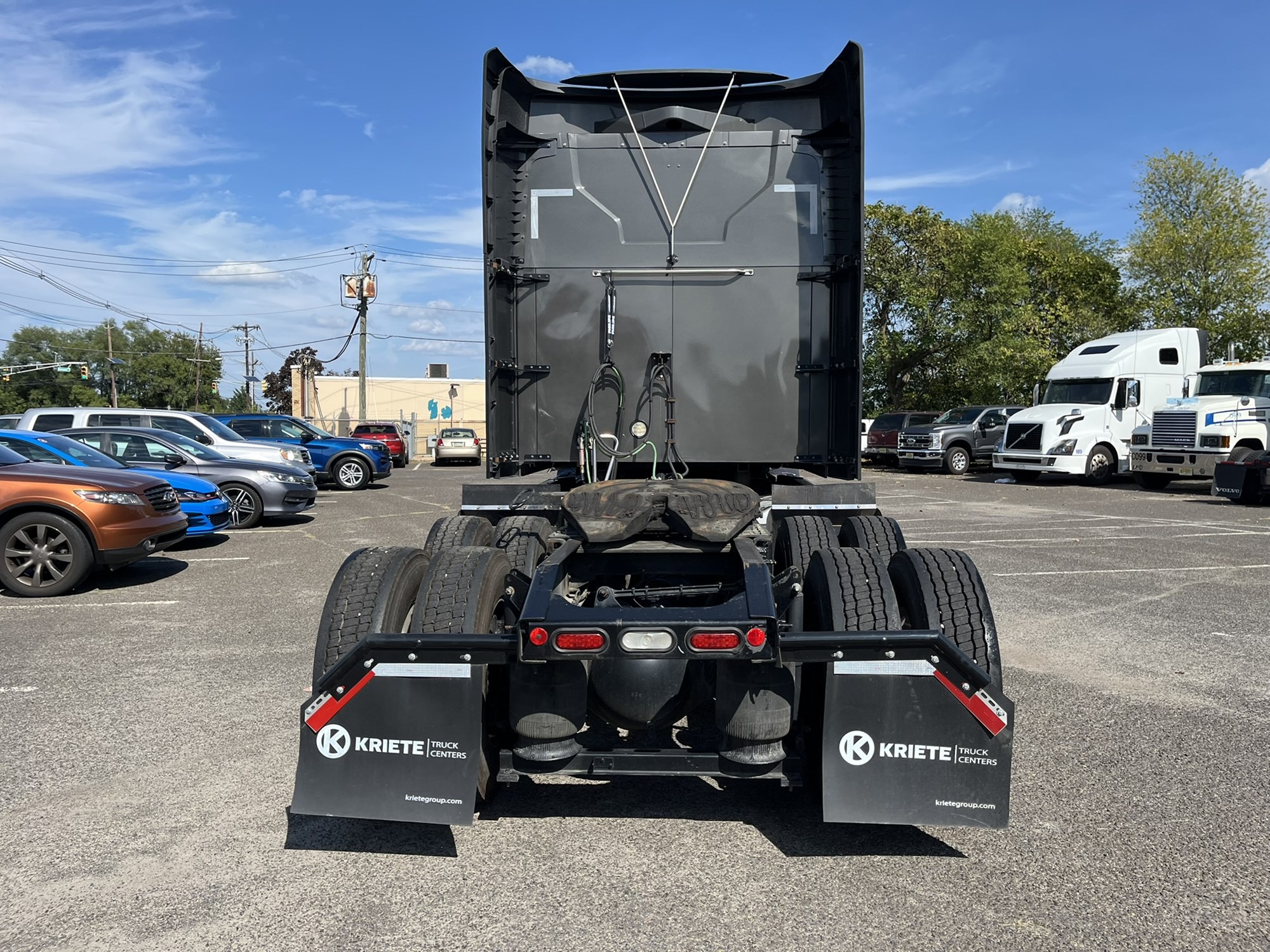 2020 Mack Anthem - image 5 of 6