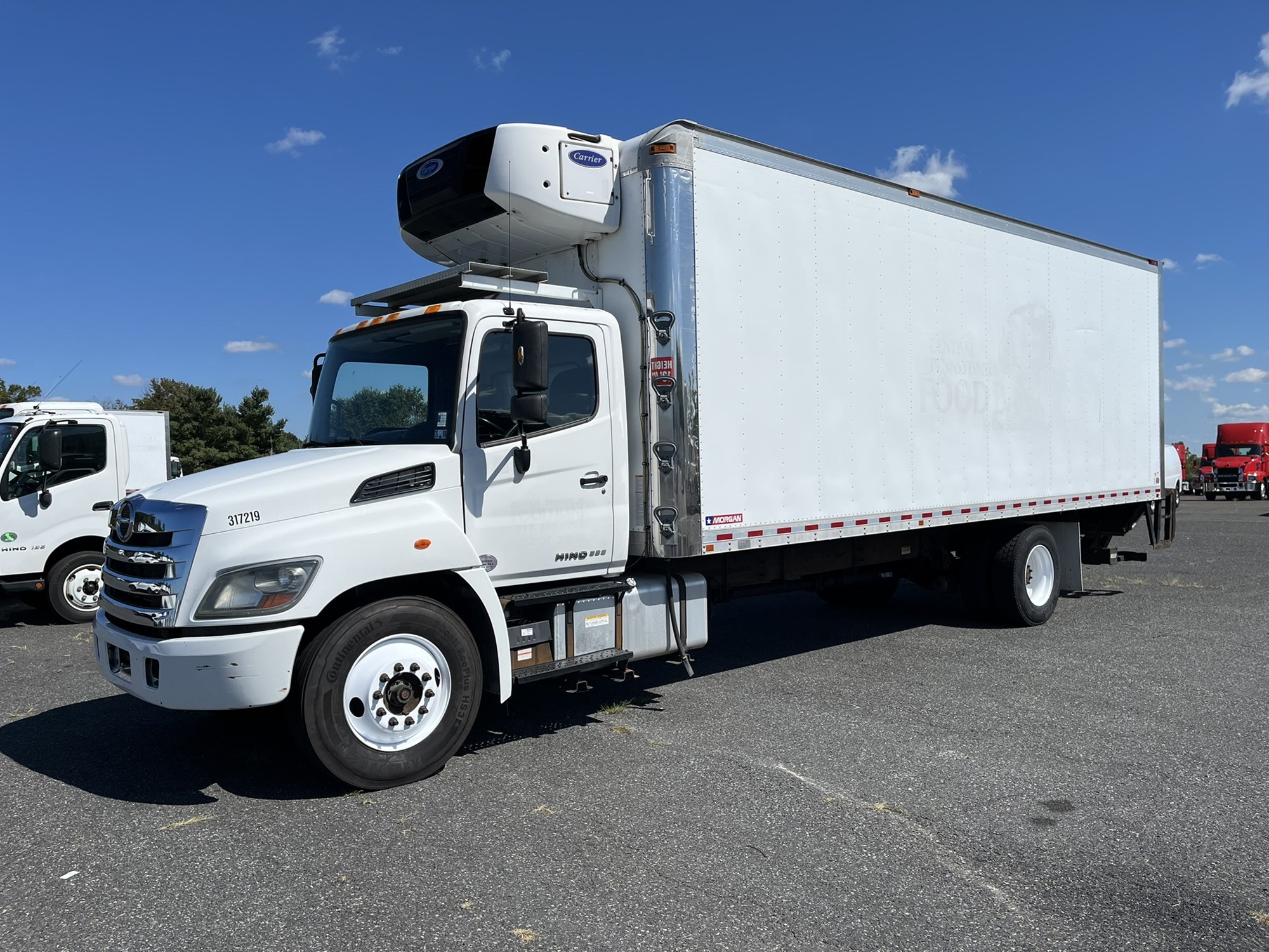 2017 HINO 338 - image 1 of 6