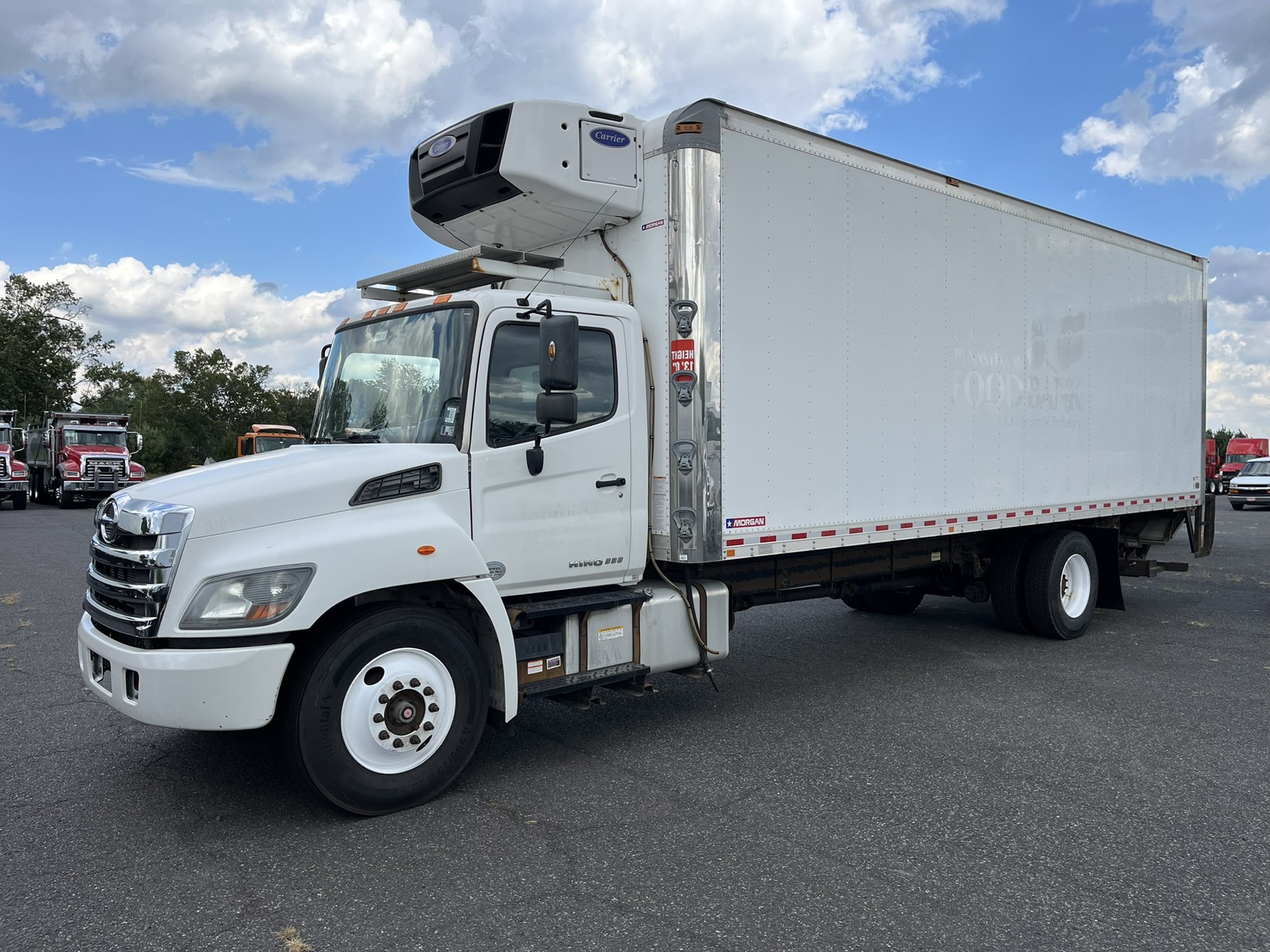 2018 HINO 338 - image 1 of 6