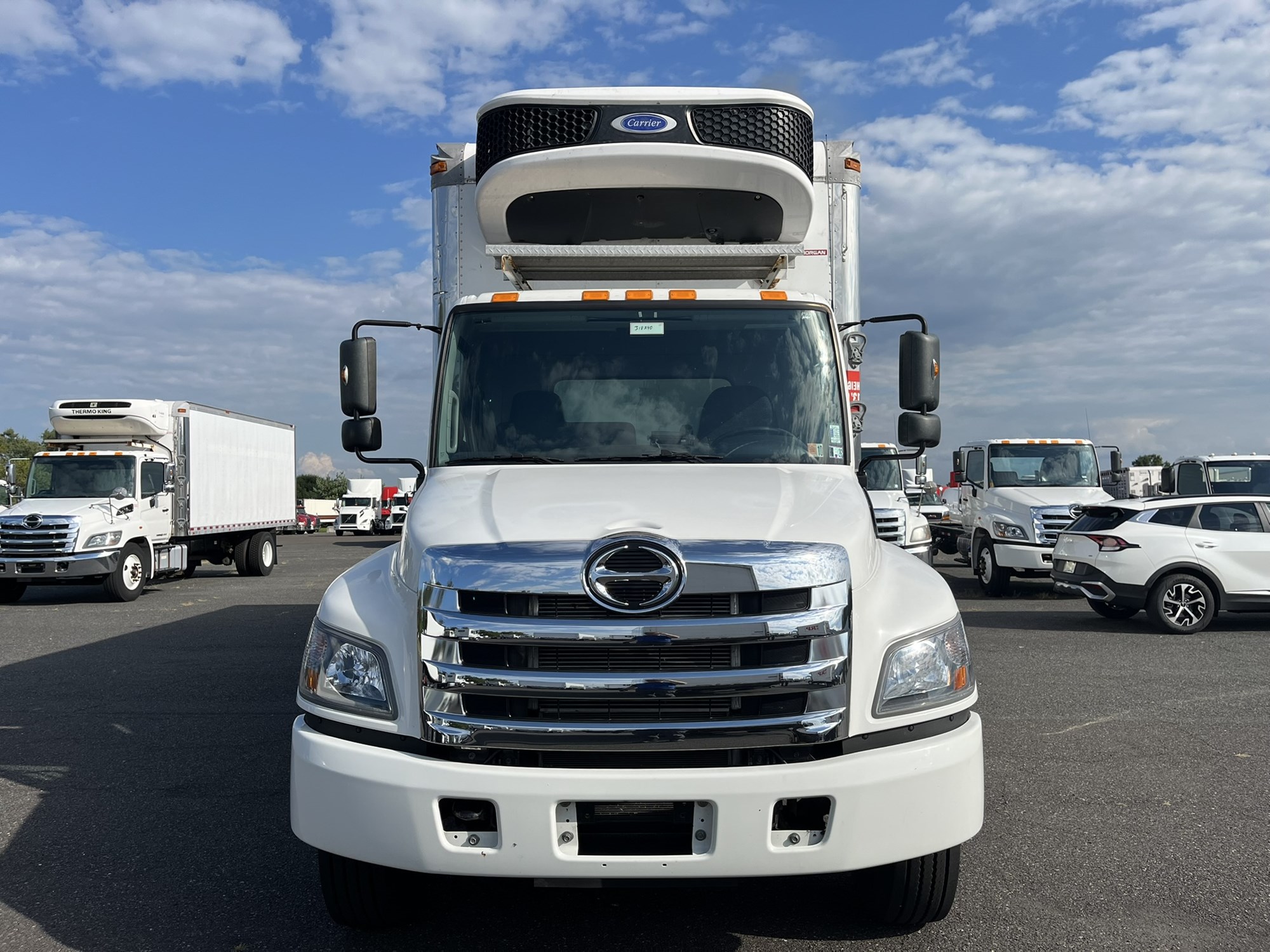 2018 HINO 338 - image 2 of 6