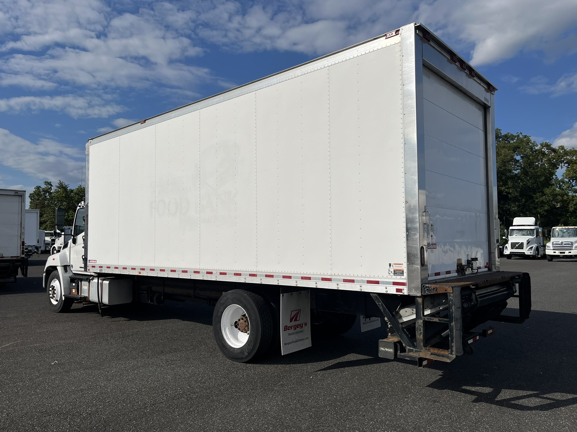 2018 HINO 338 - image 6 of 6