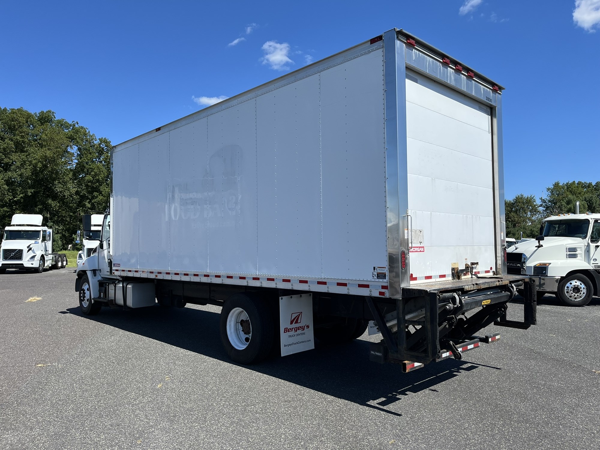 2018 HINO 338 - image 6 of 6