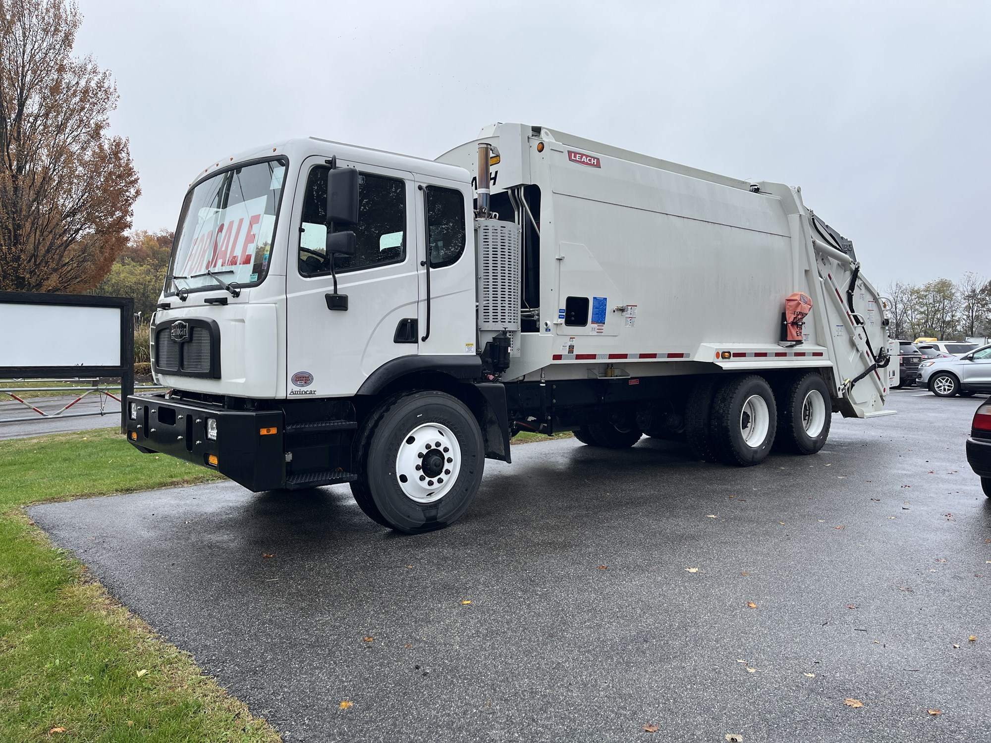 2025 Autocar - image 1