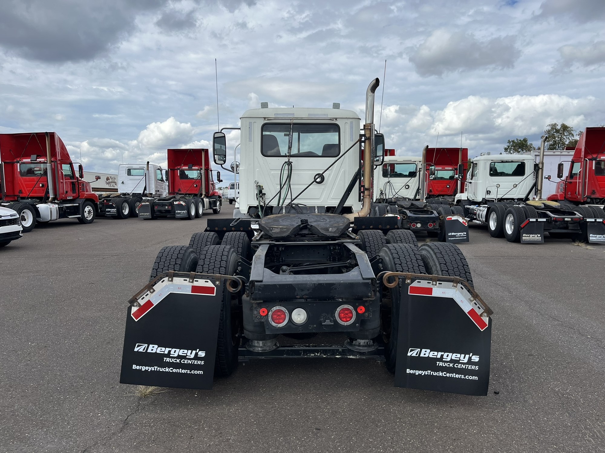 2016 MACK CXU613 - image 5 of 6