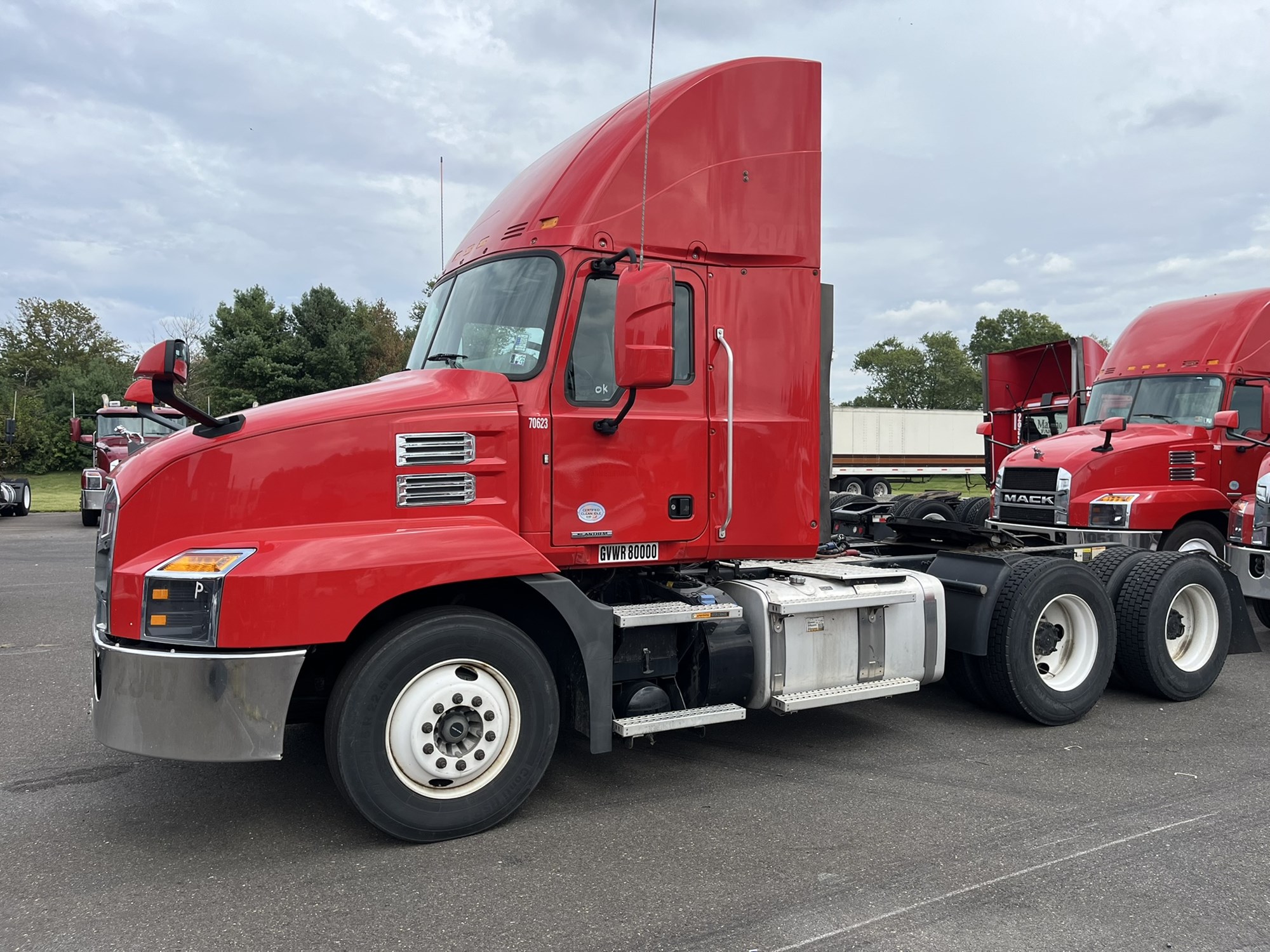 2020 MACK AN64T 2020 MACK AN64T - image 1 of 4