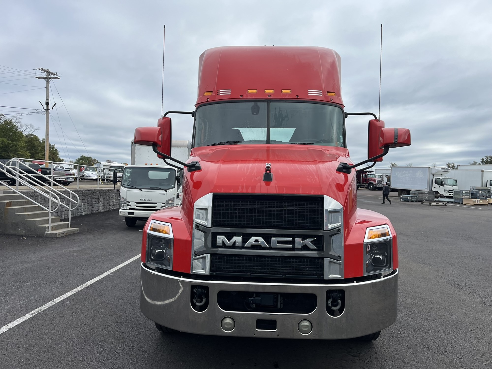 2020 MACK AN64T 2020 MACK AN64T - image 2 of 6