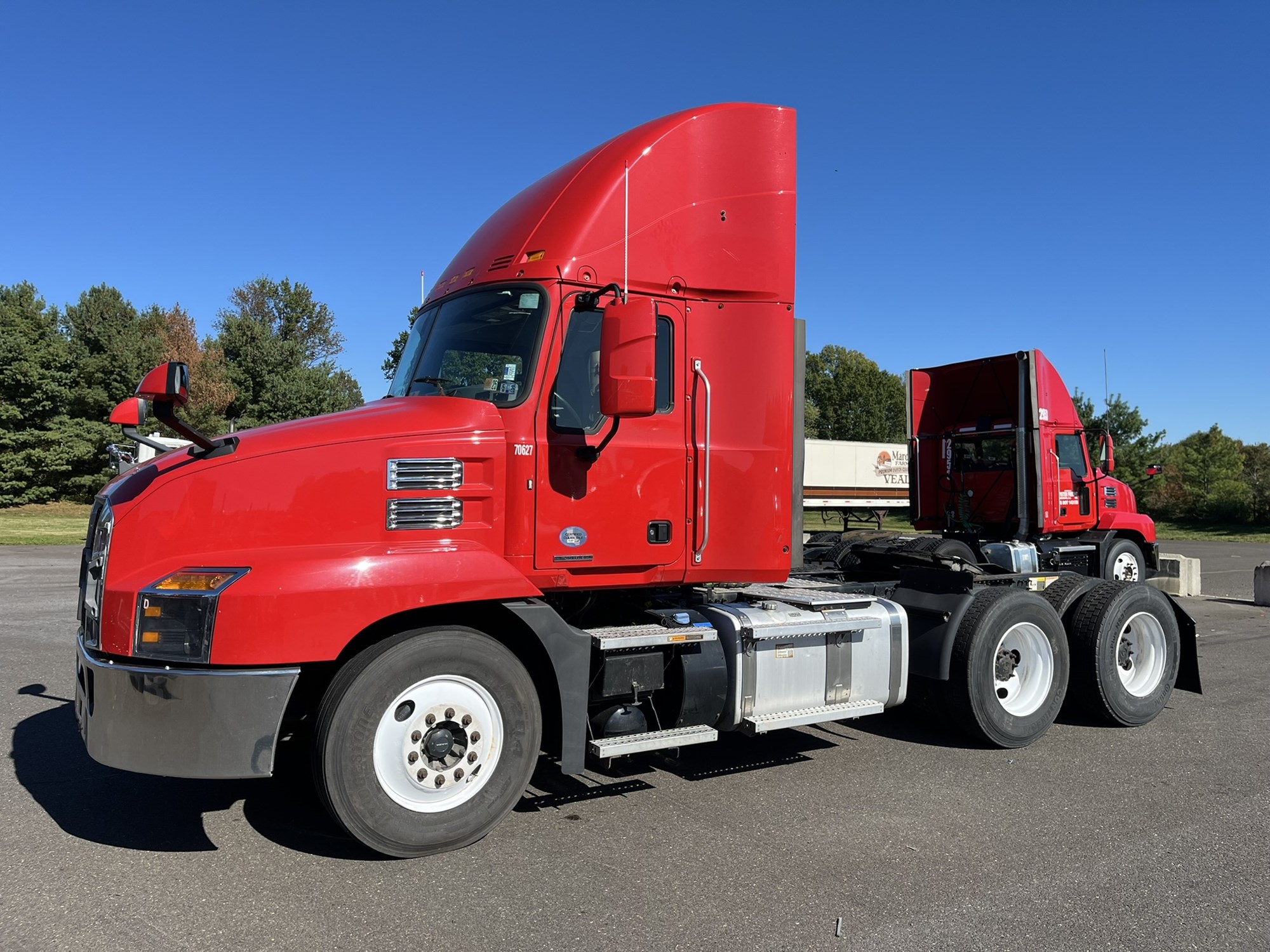 2020 MACK AN64T 2020 MACK AN64T - image 1 of 6