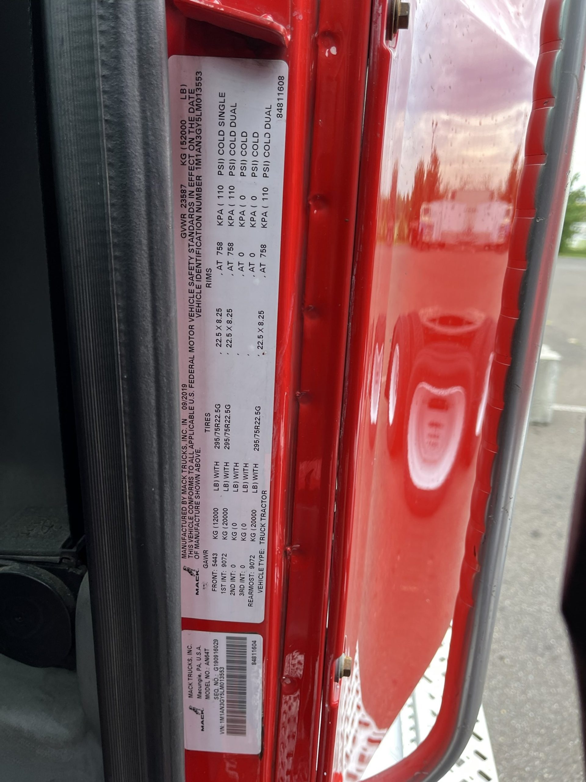 2020 MACK AN64T 2020 MACK AN64T - image 3 of 4