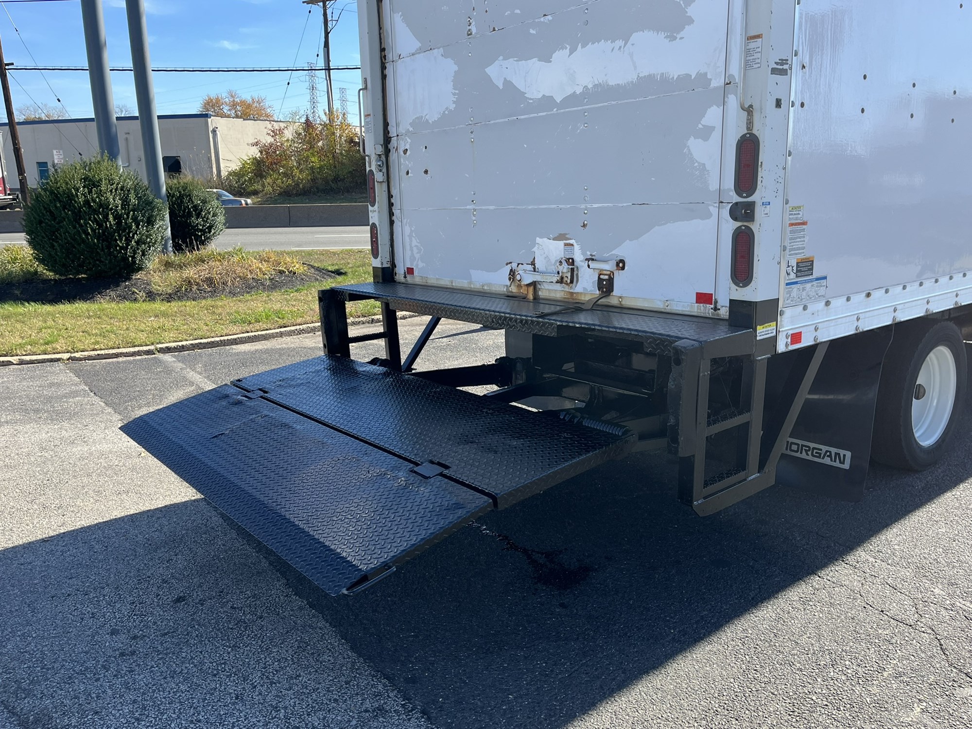 2012 ISUZU NPR HD 2012 ISUZU NPR HD - image 5 of 6