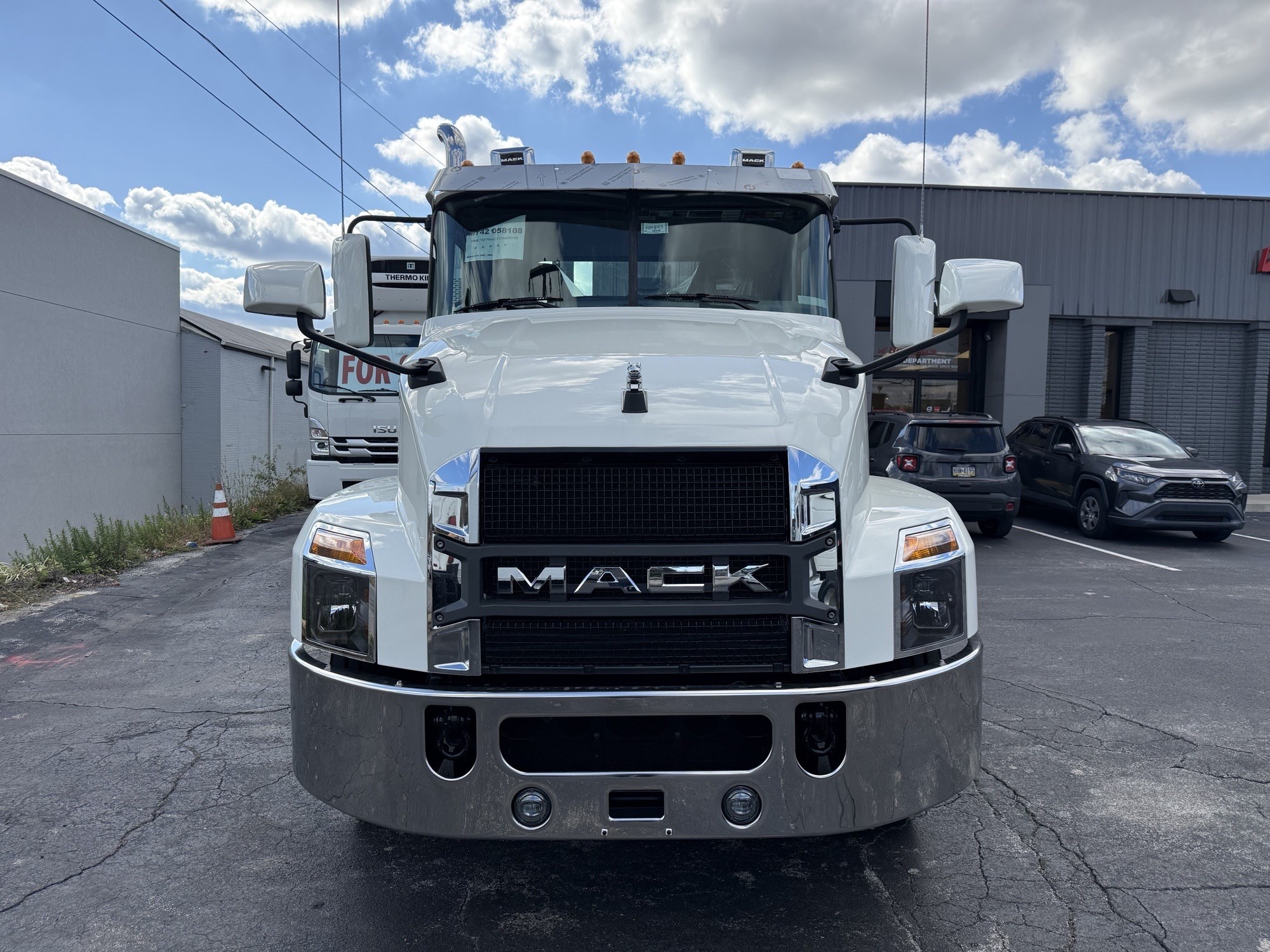 2026 MACK AN64T 2026 MACK AN64T - image 3 of 4