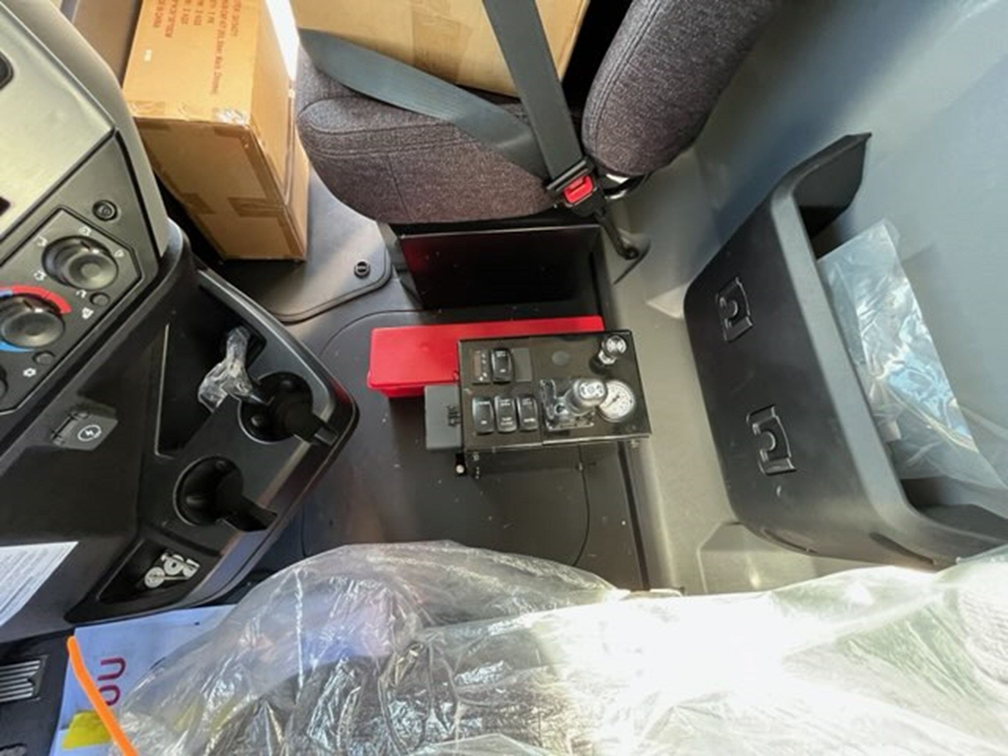 2026 MACK GR64FR 2026 MACK GR64FR - image 6 of 6