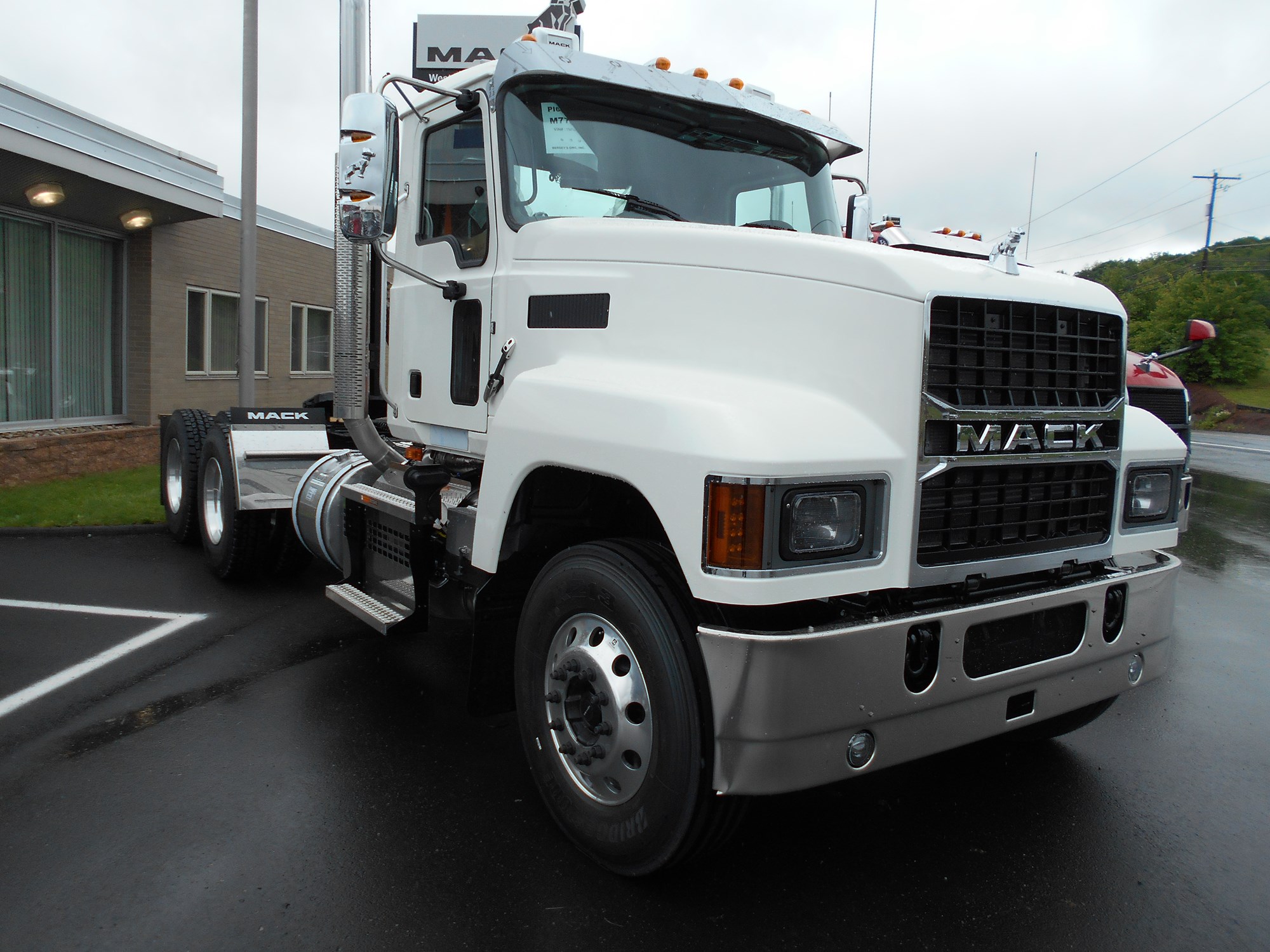 2026 MACK PI64T 2026 MACK PI64T - image 2 of 6