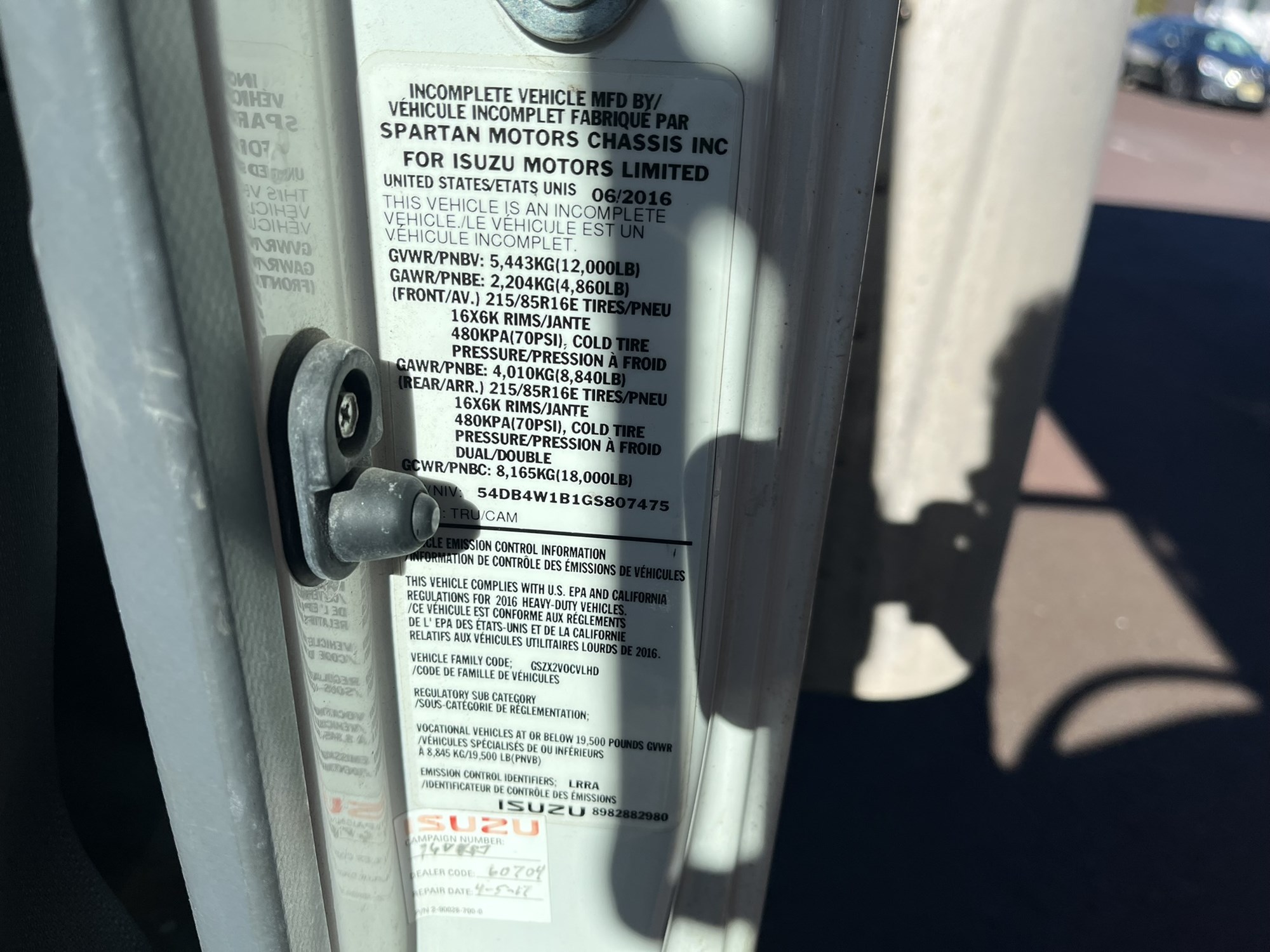 2016 ISUZU NPR HD 2016 ISUZU NPR HD - image 3 of 4