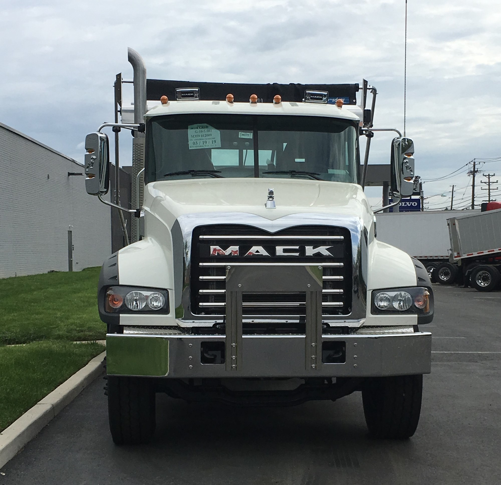 2026 MACK Granite 64FR 2026 MACK Granite 64FR - image 1 of 1