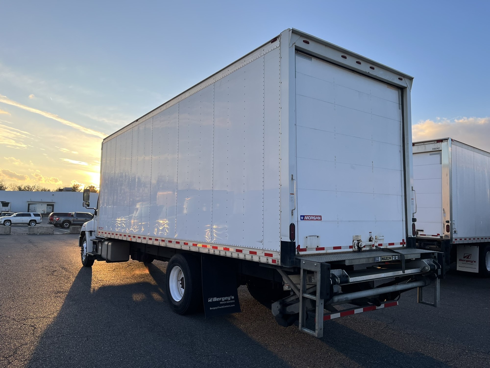 2020 HINO 338 - image 6 of 6