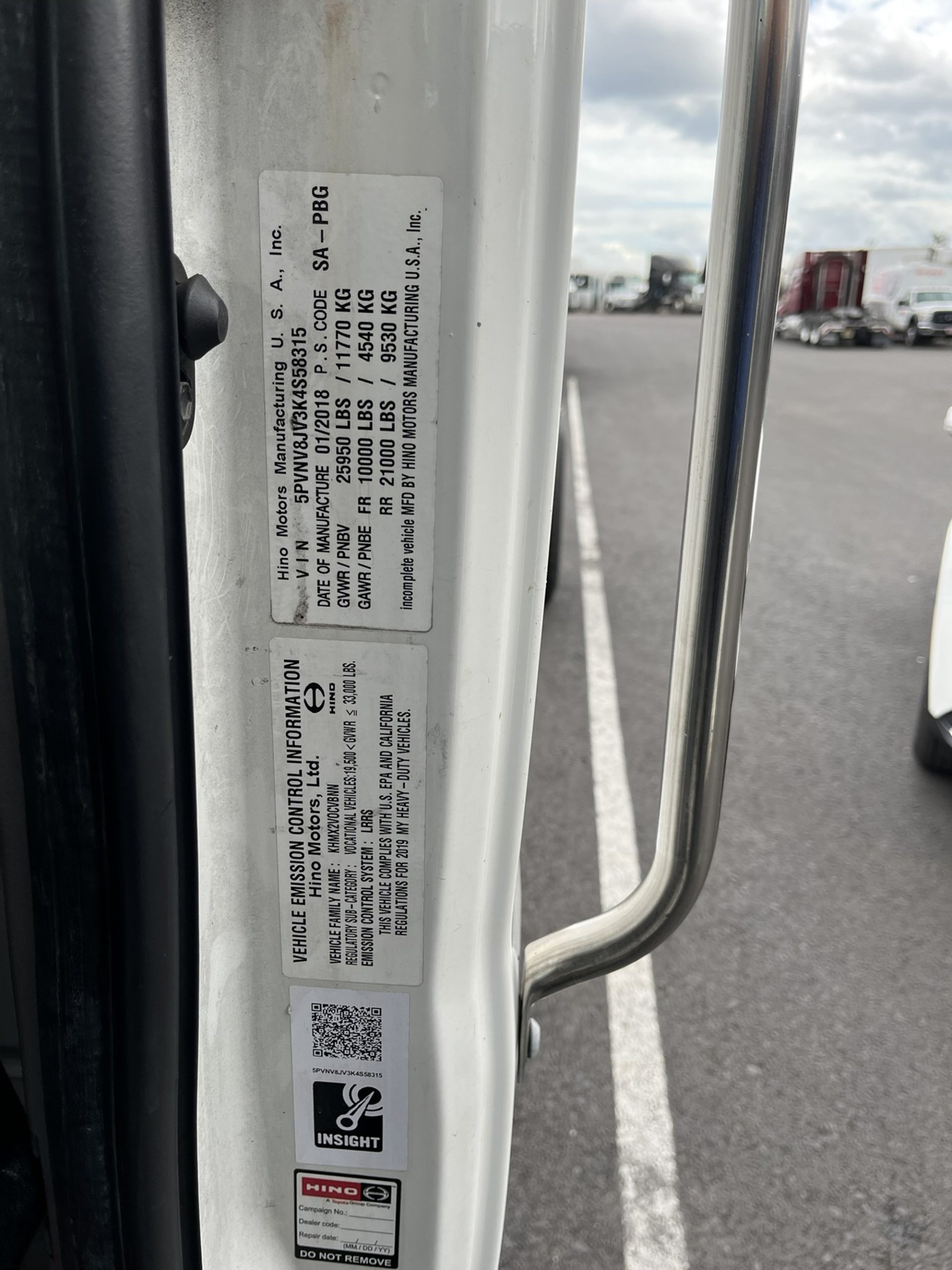 2019 HINO 338 - image 3 of 3
