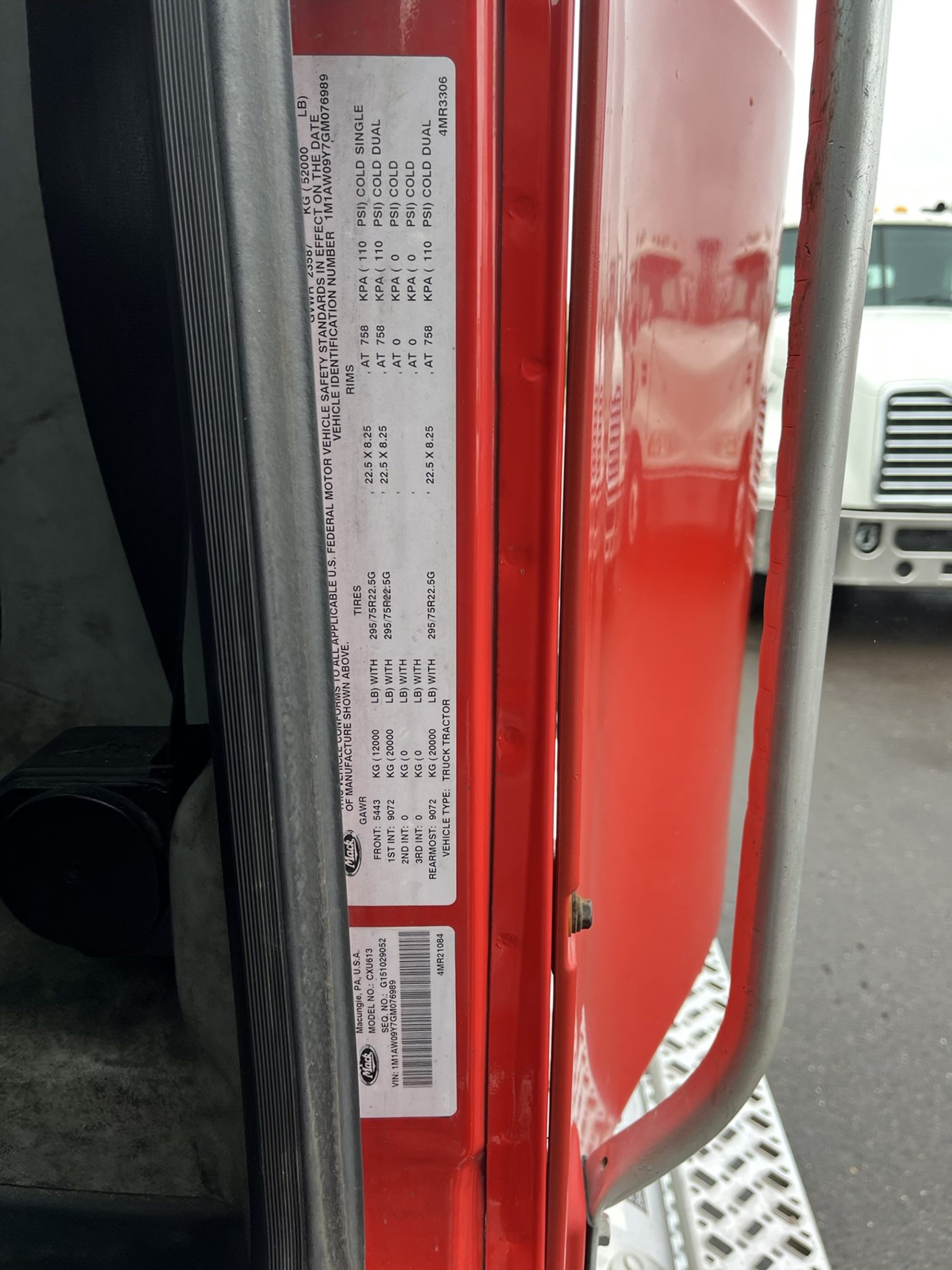 2016 MACK CXU613 2016 MACK CXU613 - image 3 of 3