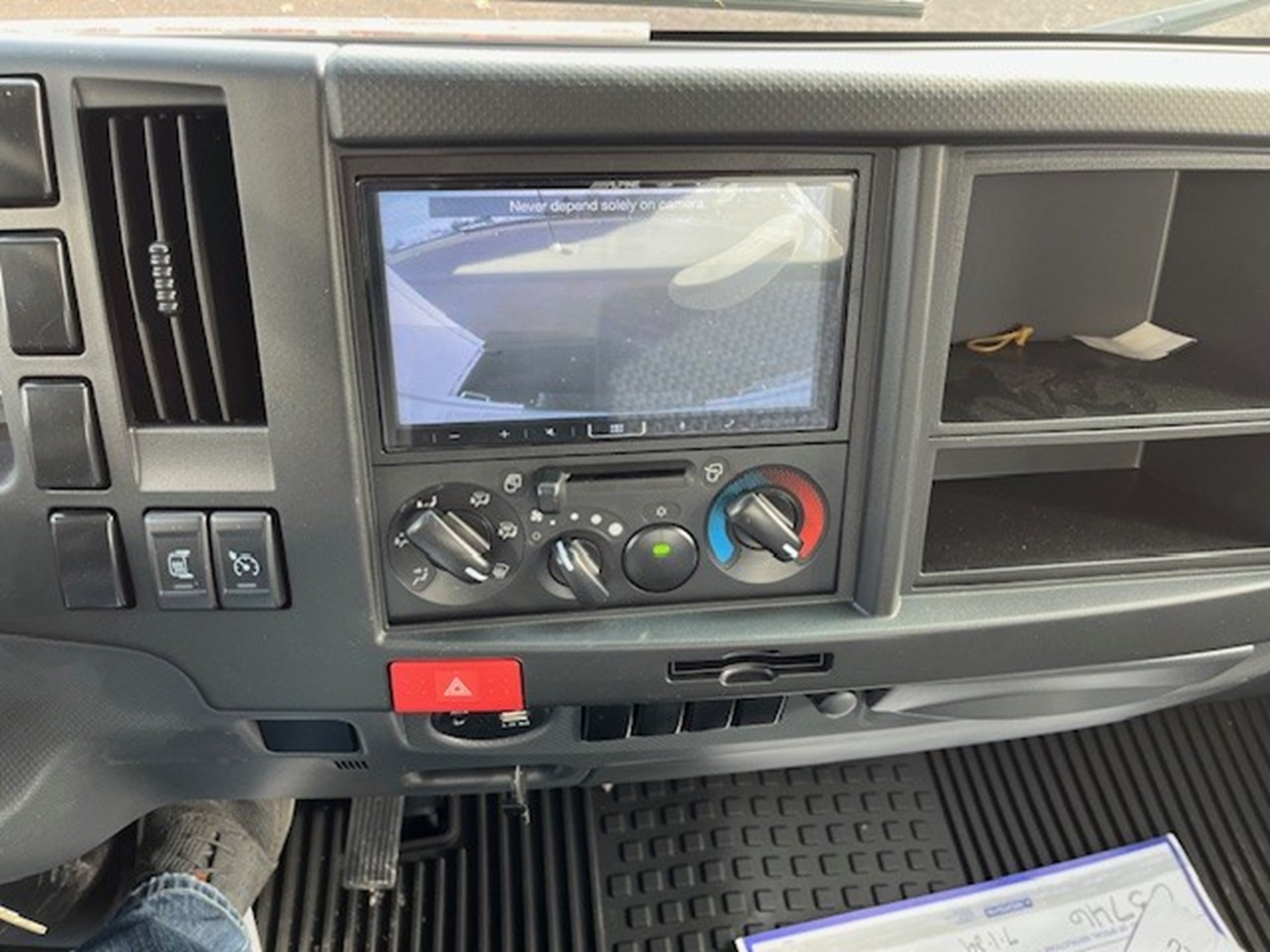 2025 Isuzu - image 5