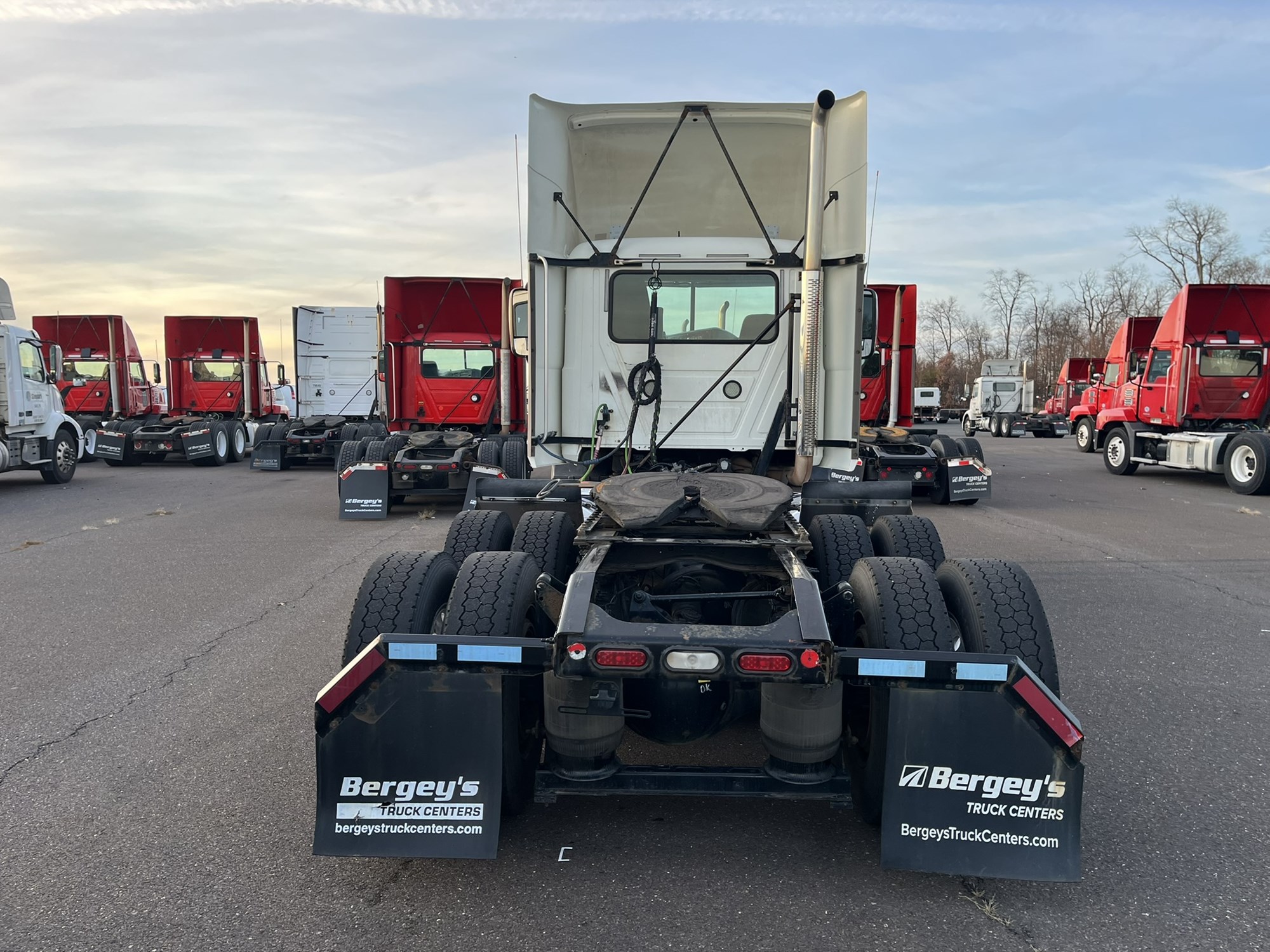 2016 MACK CXU613 - image 5 of 6