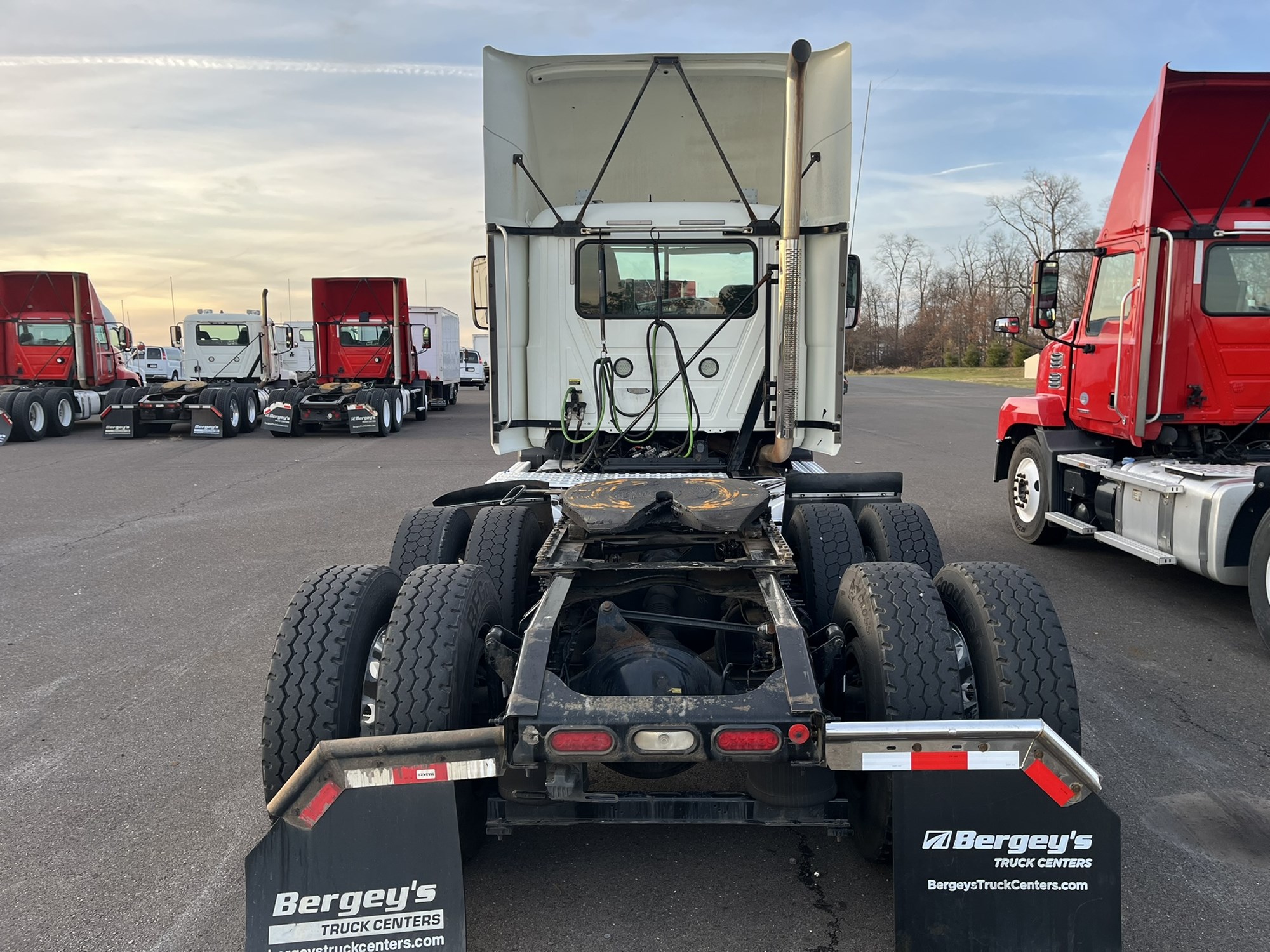 2016 MACK CXU613 - image 5 of 6