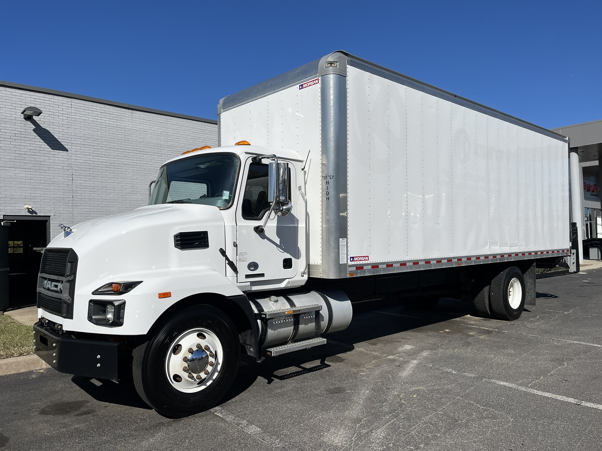 2021 MACK MD 2021 MACK MD - image 1 of 6
