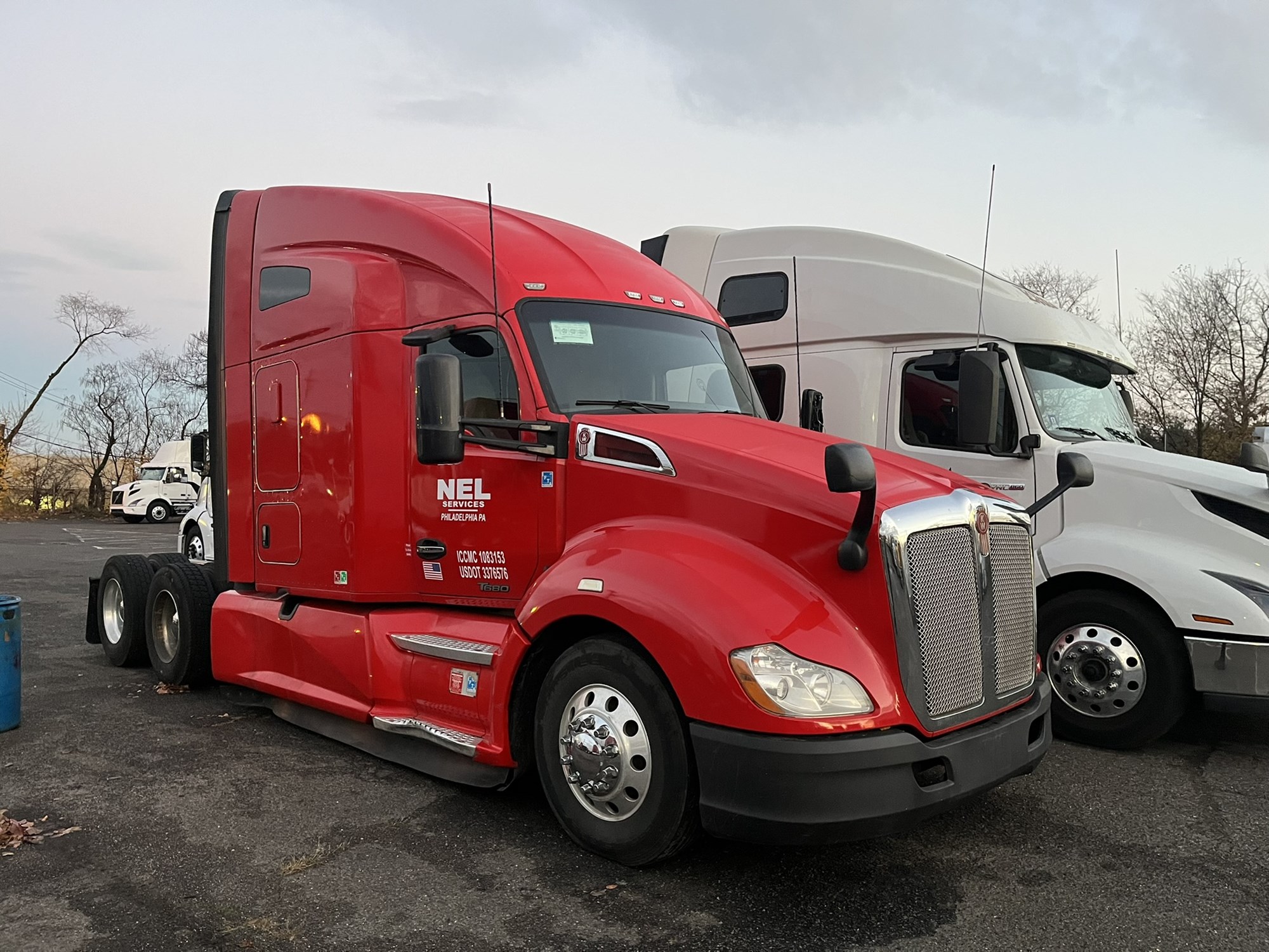 2017 KENWORTH T680 - image 3 of 6