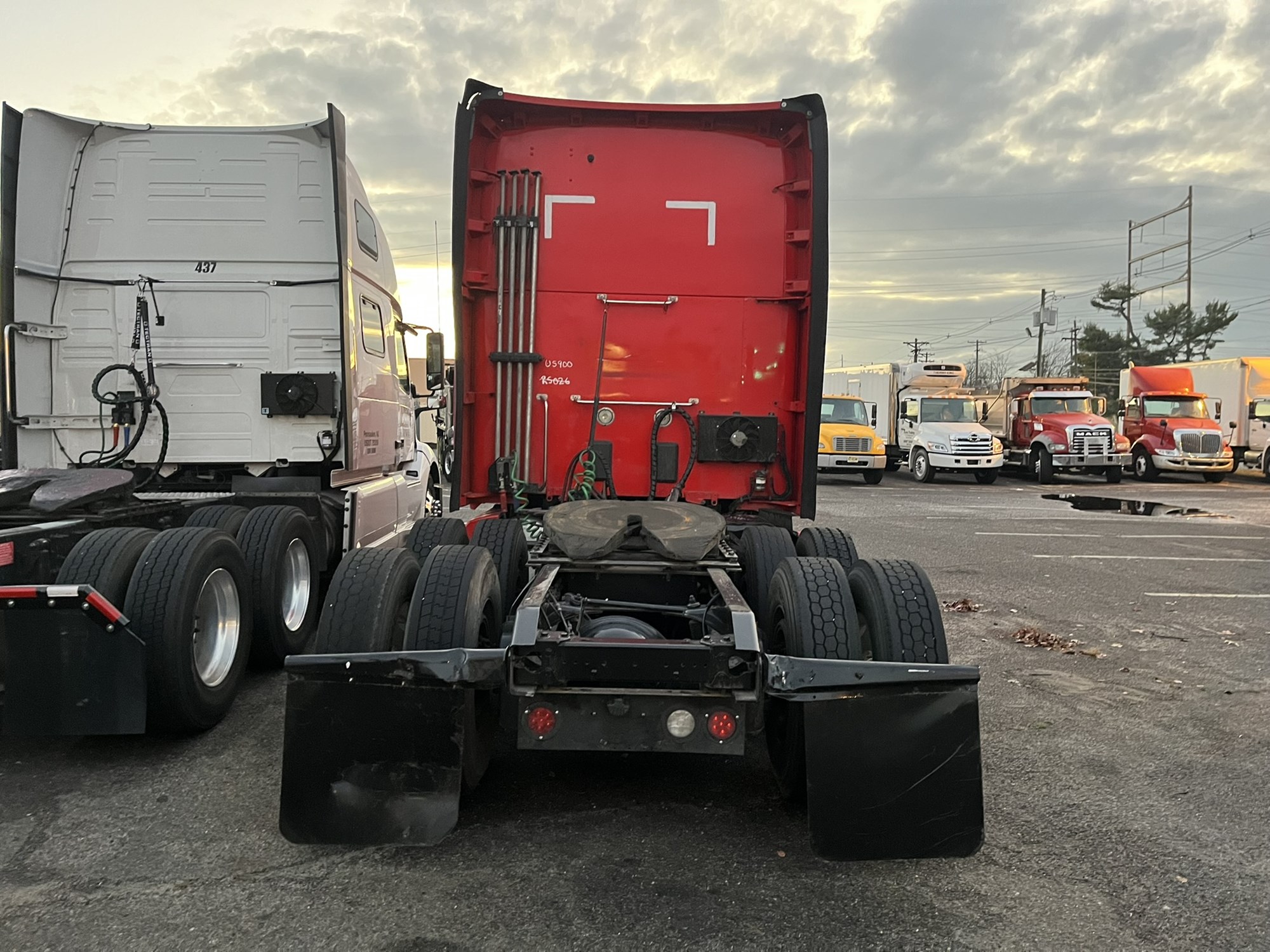 2017 KENWORTH T680 - image 5 of 6