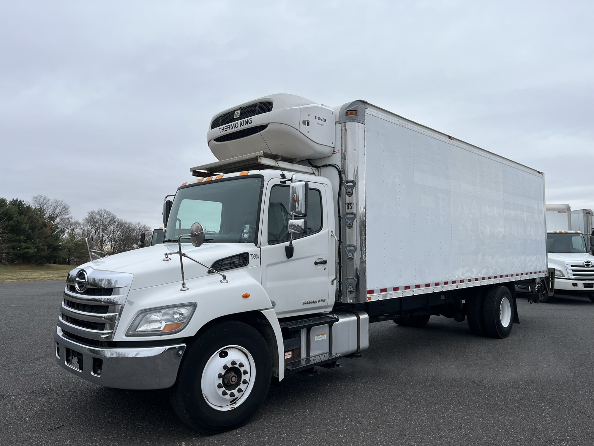 2020 Hino Conventional Ty - image 1 of 6