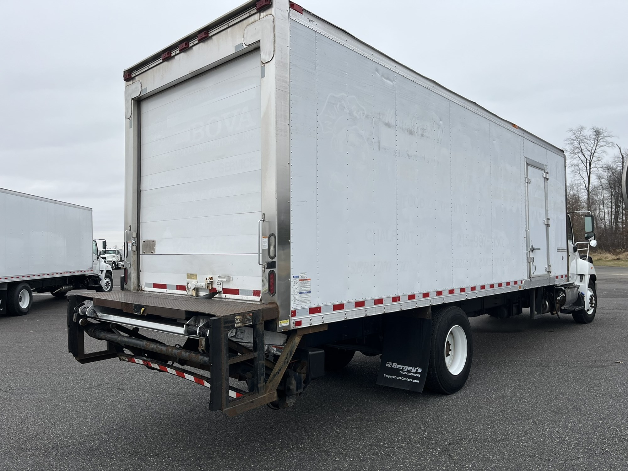 2020 Hino Conventional Ty - image 4 of 6