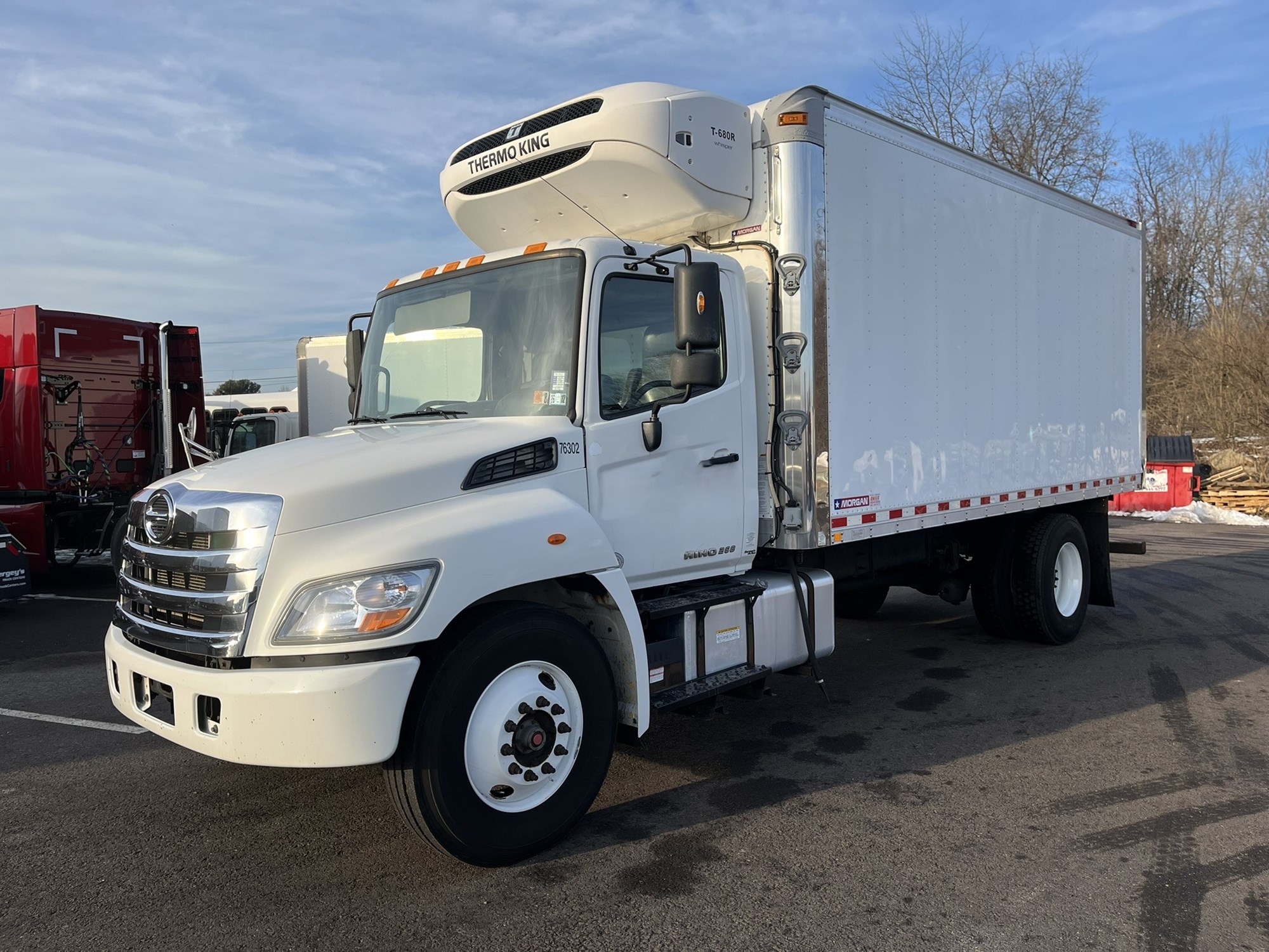 2016 HINO 268A - image 1 of 6