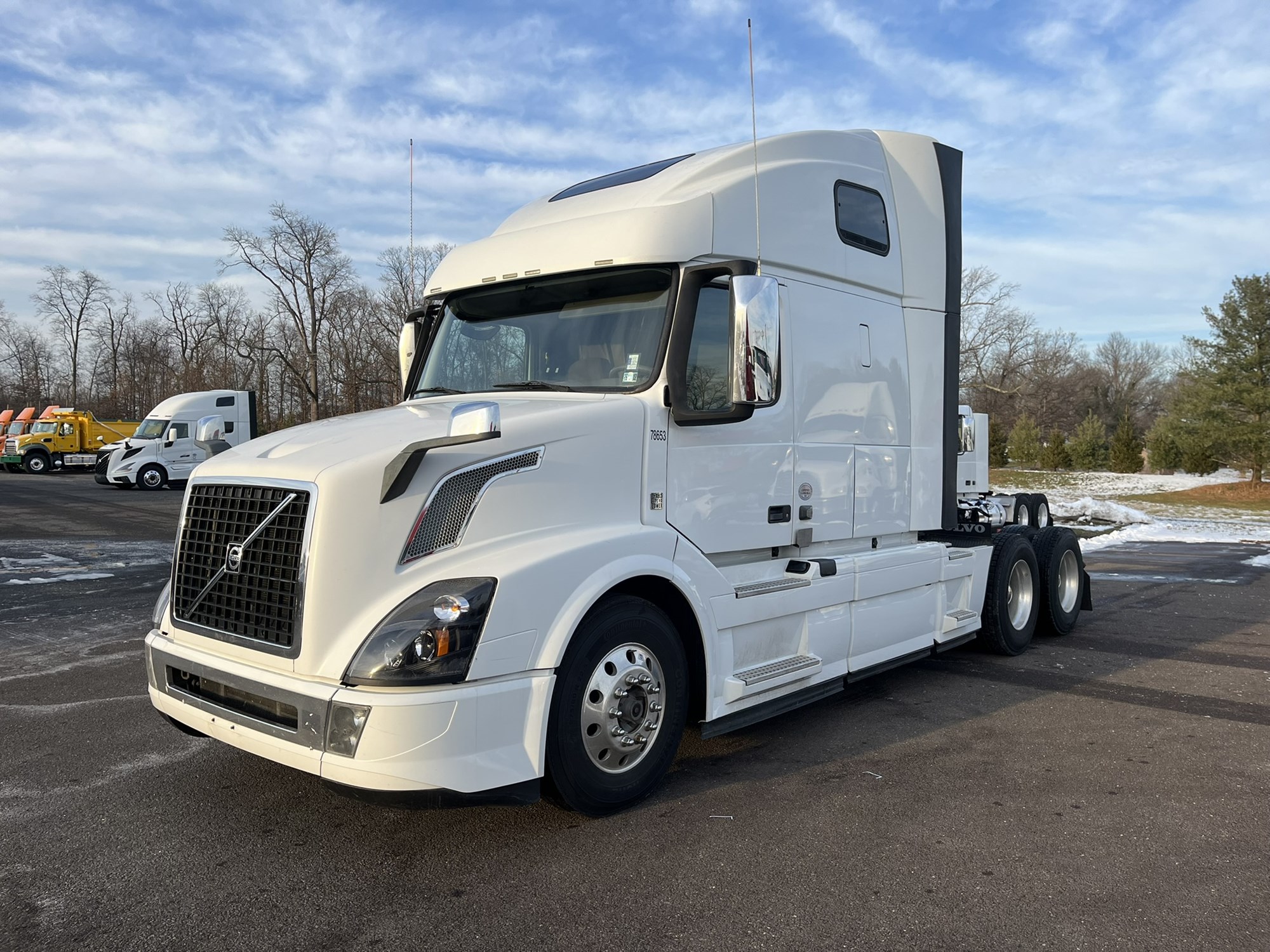 2018 VOLVO VNL64T670 - image 1 of 6