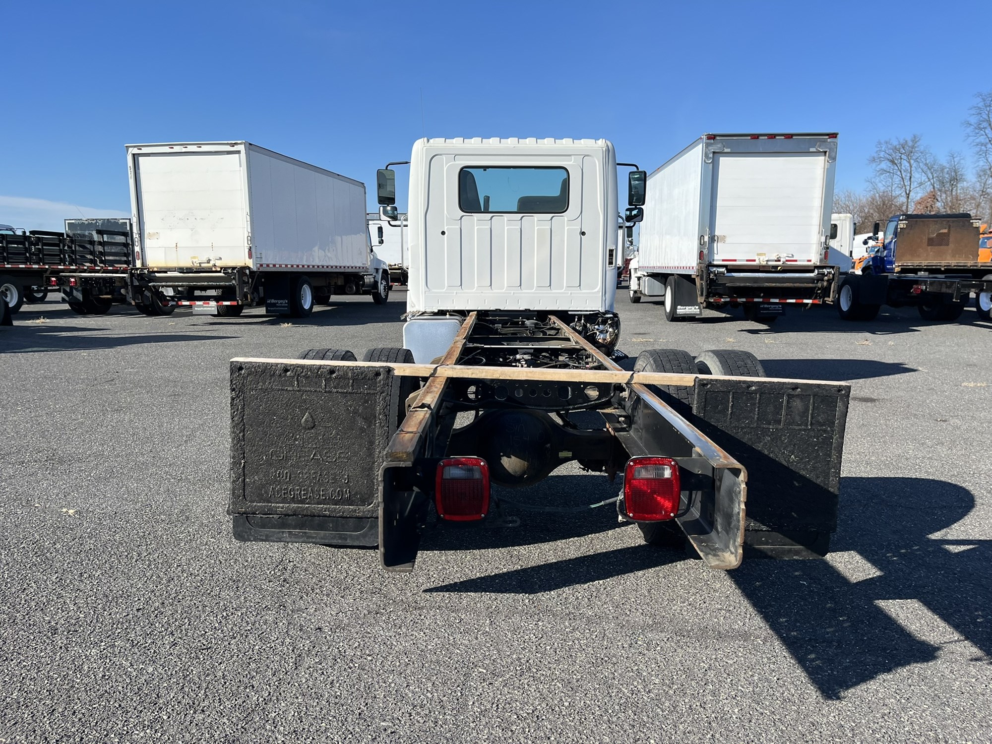 2019 HINO 268A - image 6 of 6