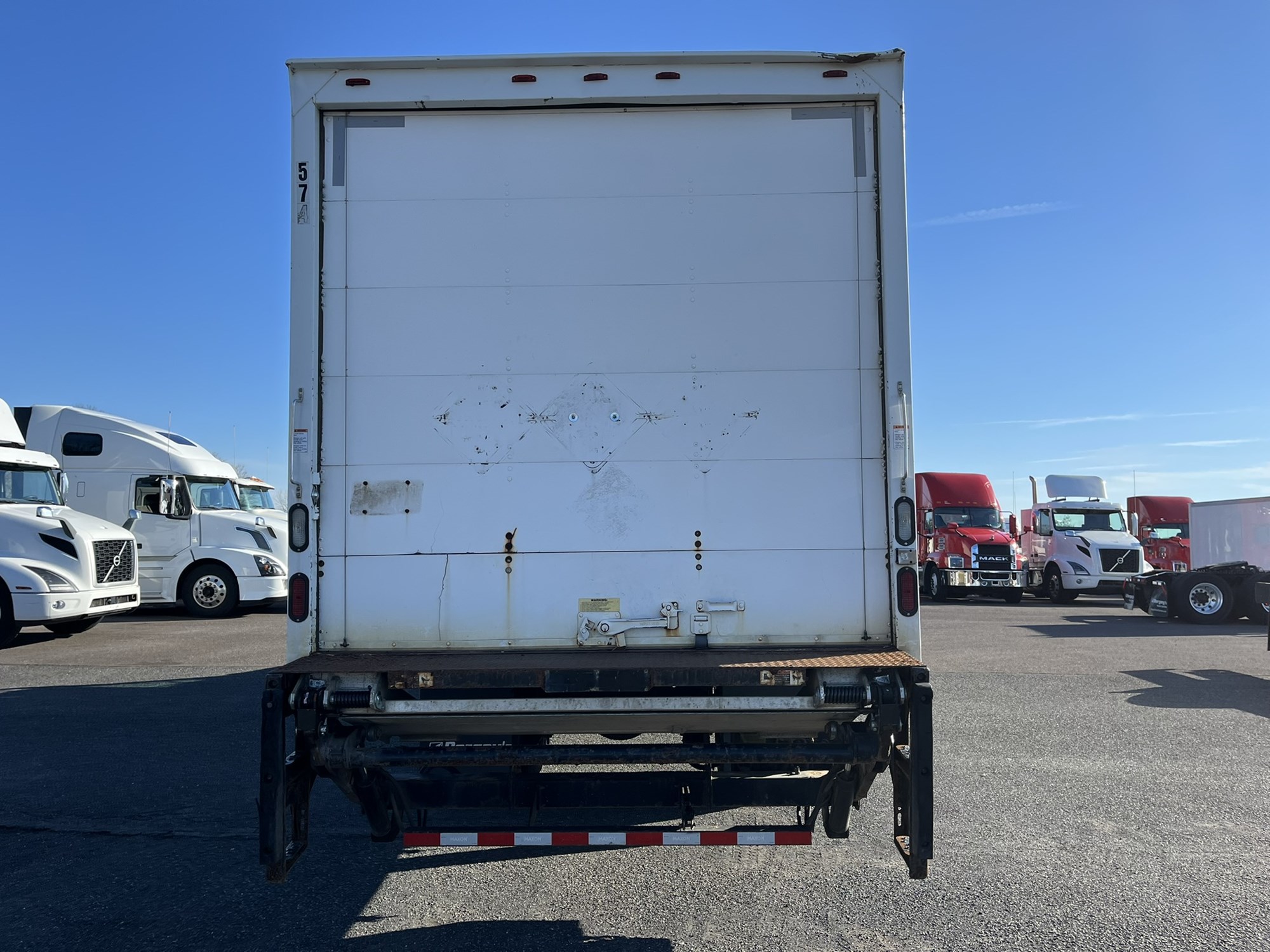 2015 HINO 338 - image 5 of 6