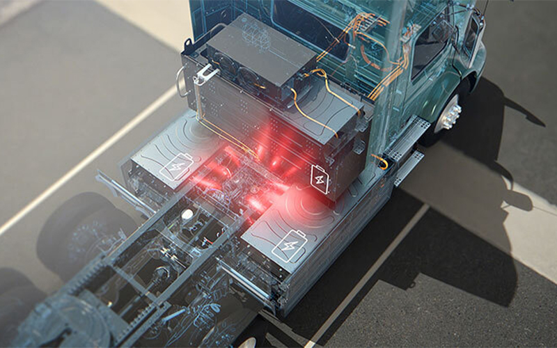 Volvo Trucks 4x2 Tractor - image 4 of 4