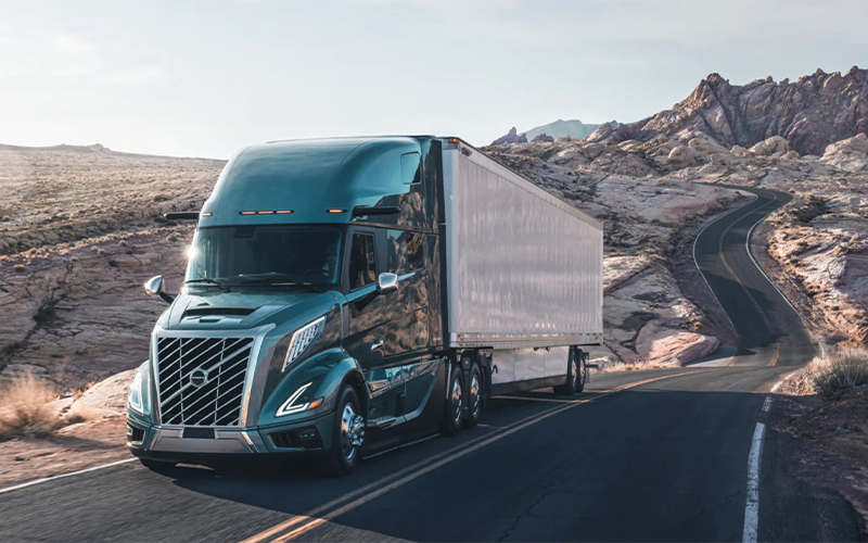 Volvo Trucks VNL 640 - image 2 of 4