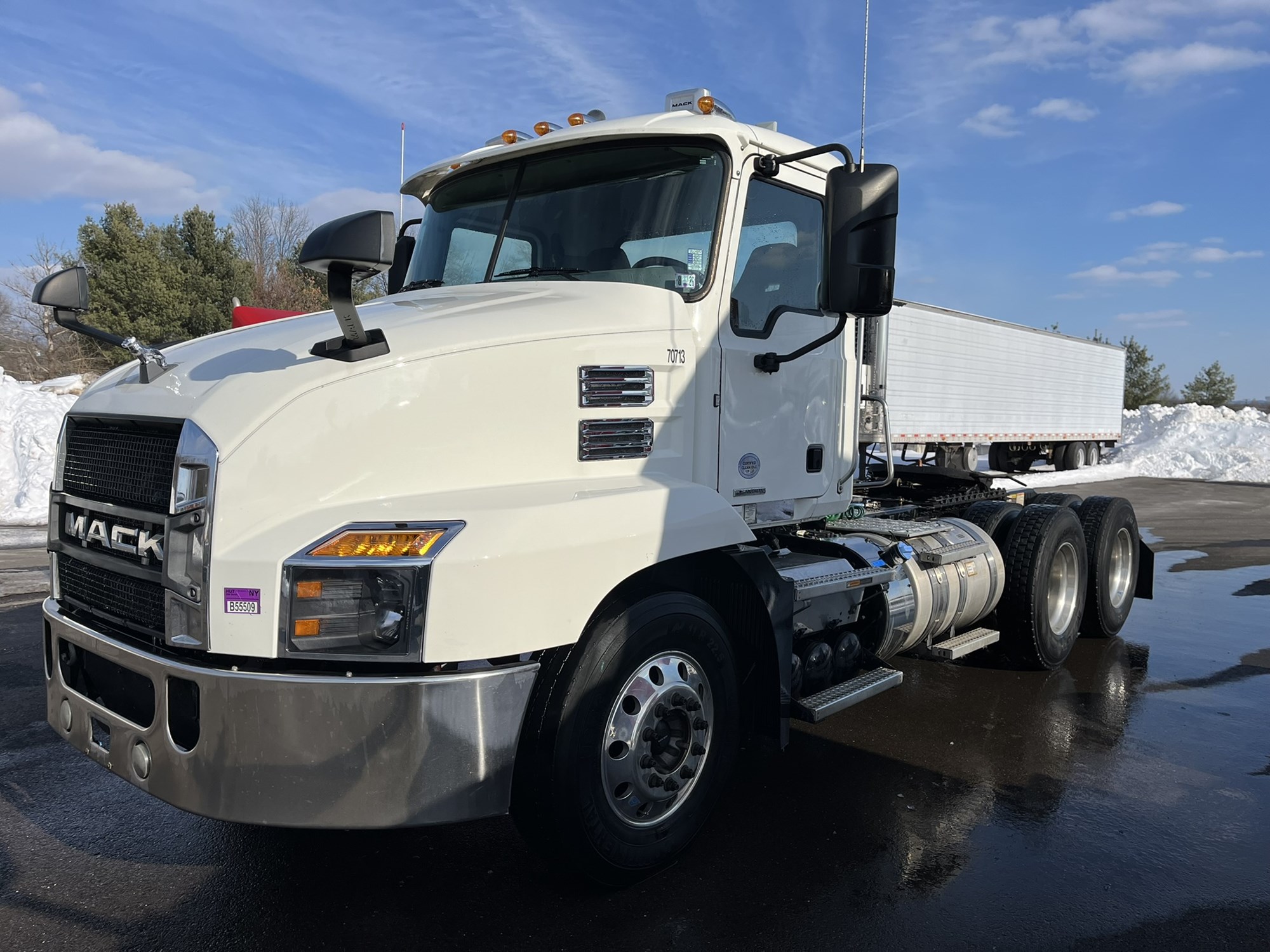 2020 MACK AN64T - image 1 of 6