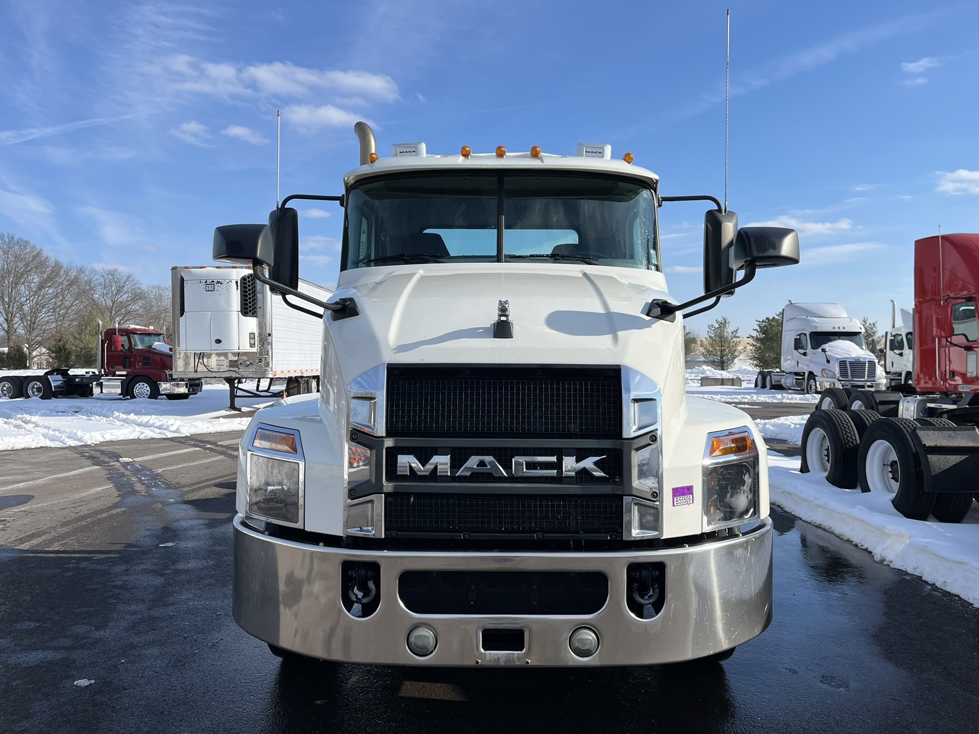 2020 MACK AN64T - image 2 of 6