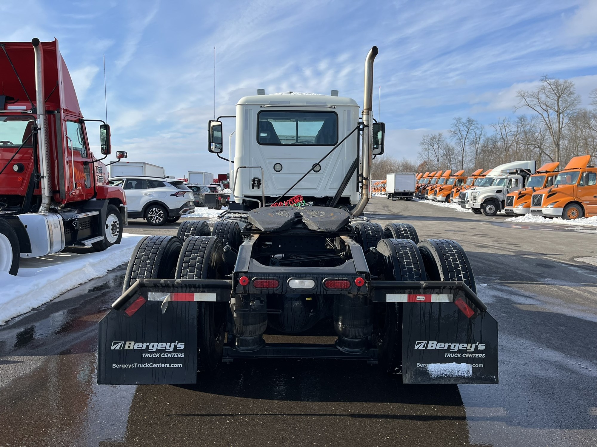 2020 MACK AN64T - image 5 of 6