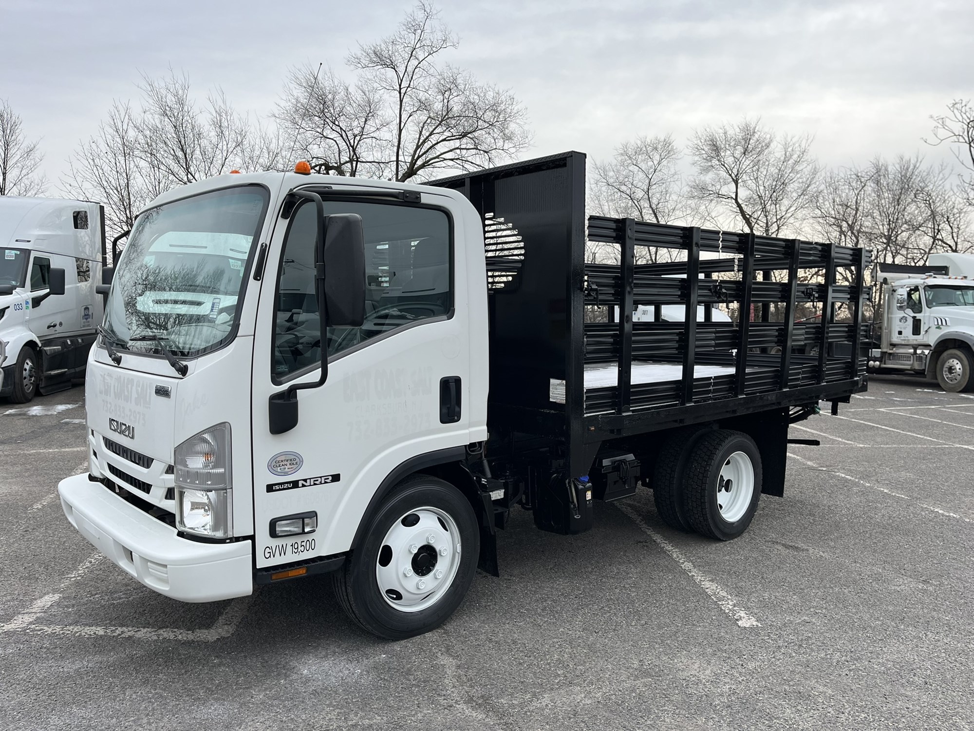 2019 ISUZU NRR - image 1 of 6