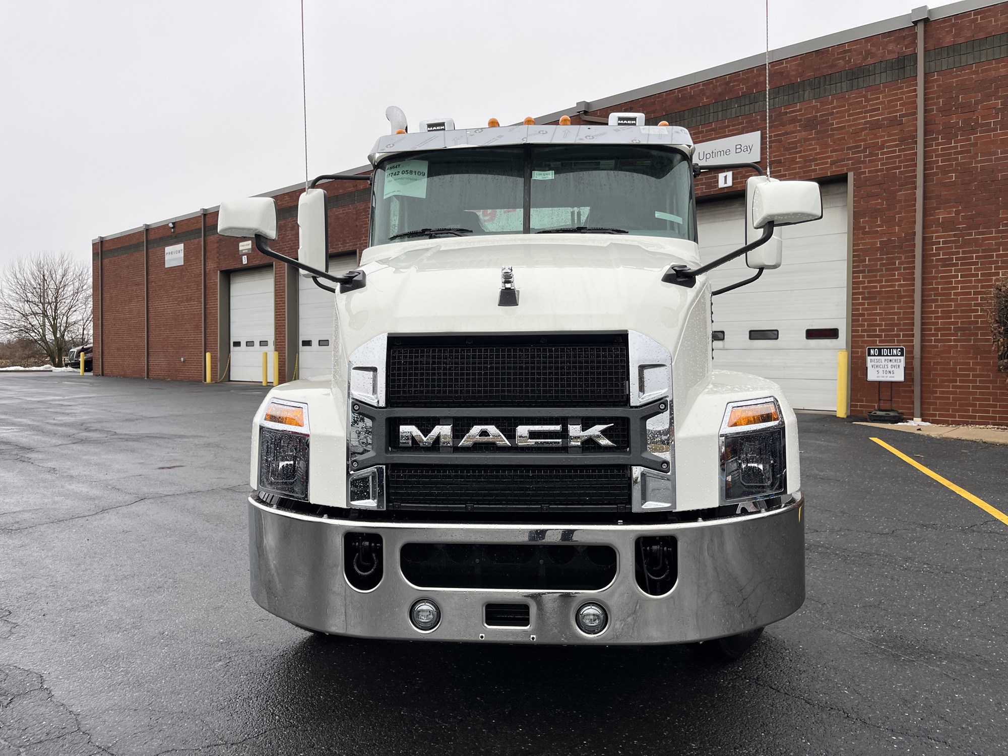 2026 MACK AN64T - image 2 of 6