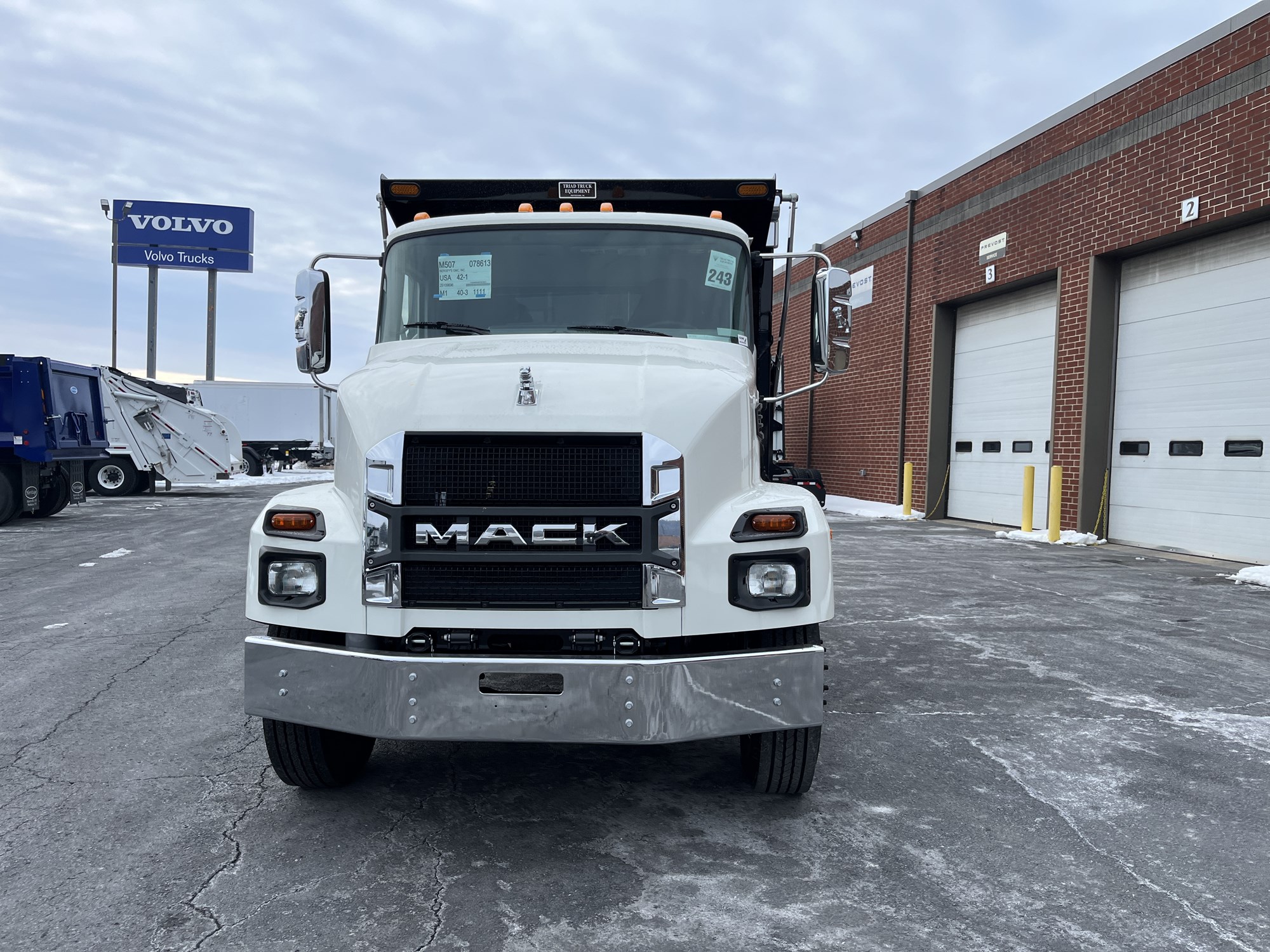 2026 MACK MD742 - image 2 of 6