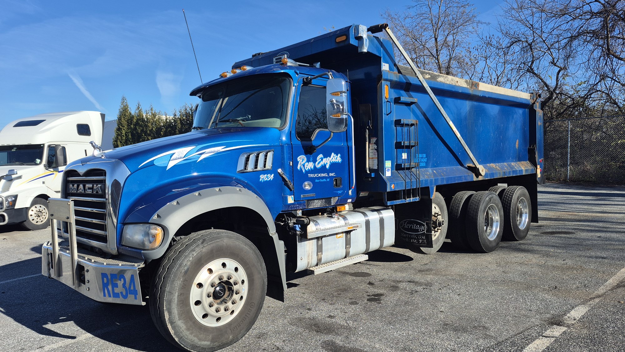 2021 MACK 64FR GR64F - image 1 of 6