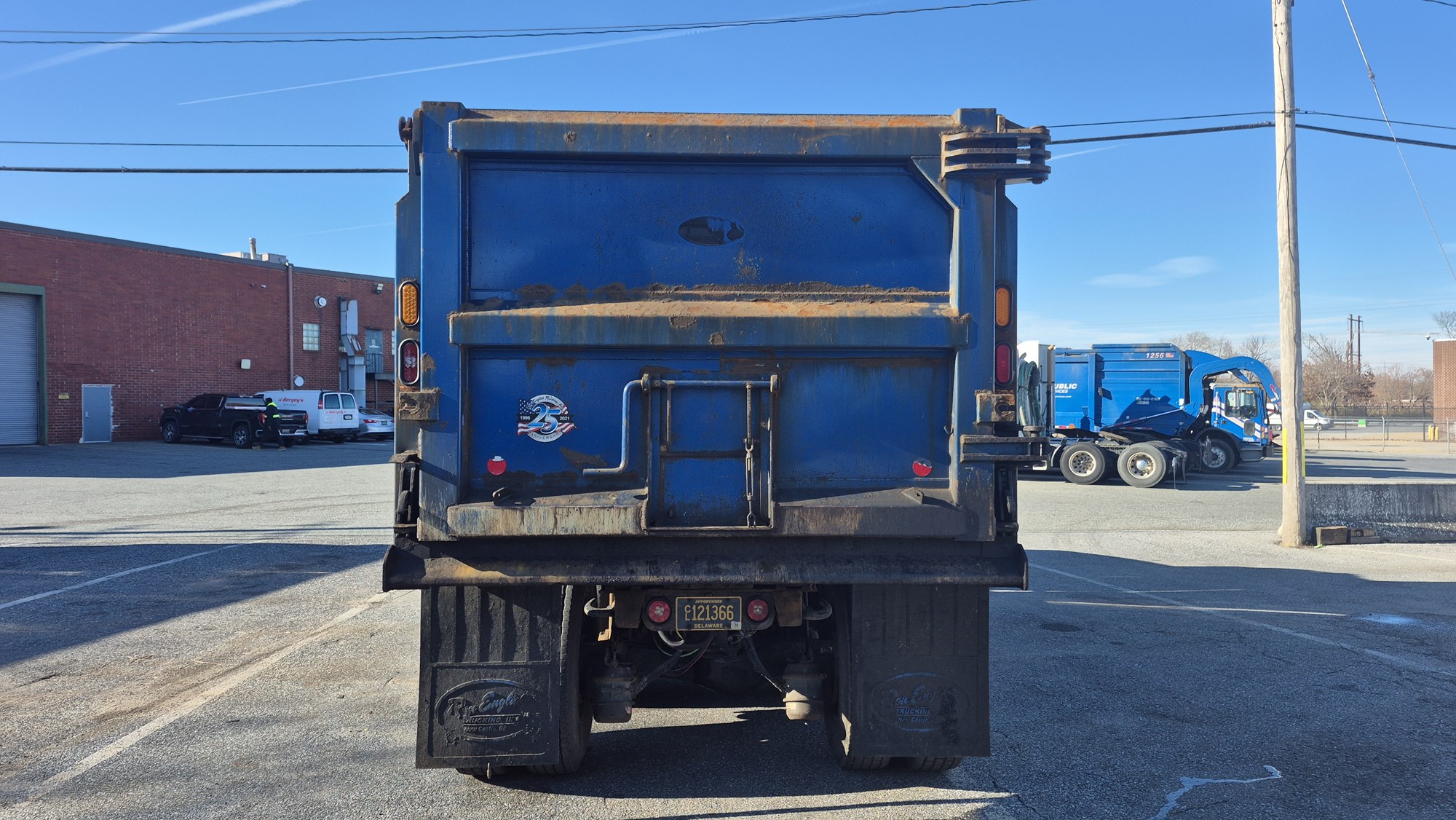 2021 MACK 64FR GR64F - image 3 of 6