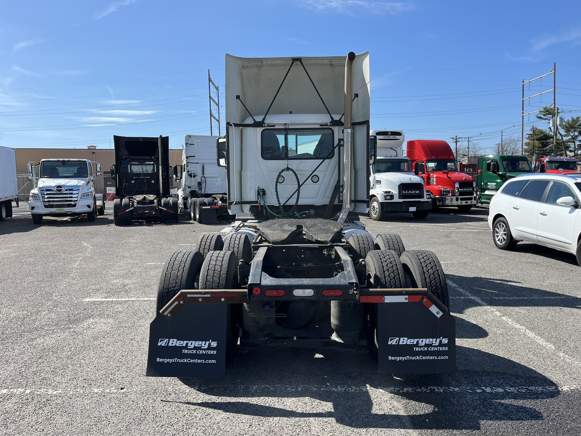 2019 MACK AN64T - image 5 of 6