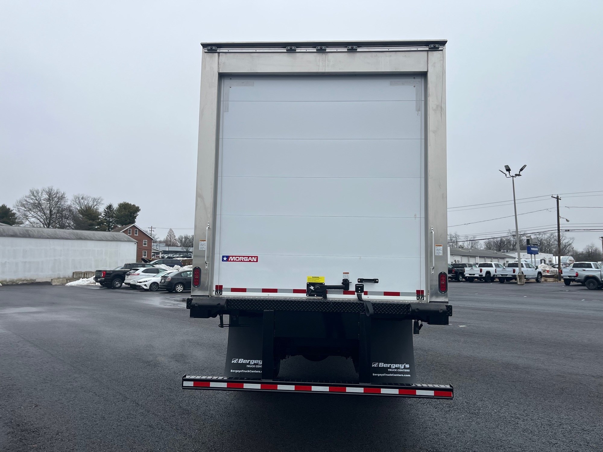 2025 Hino L6 2025 Hino L6 - image 2 of 6